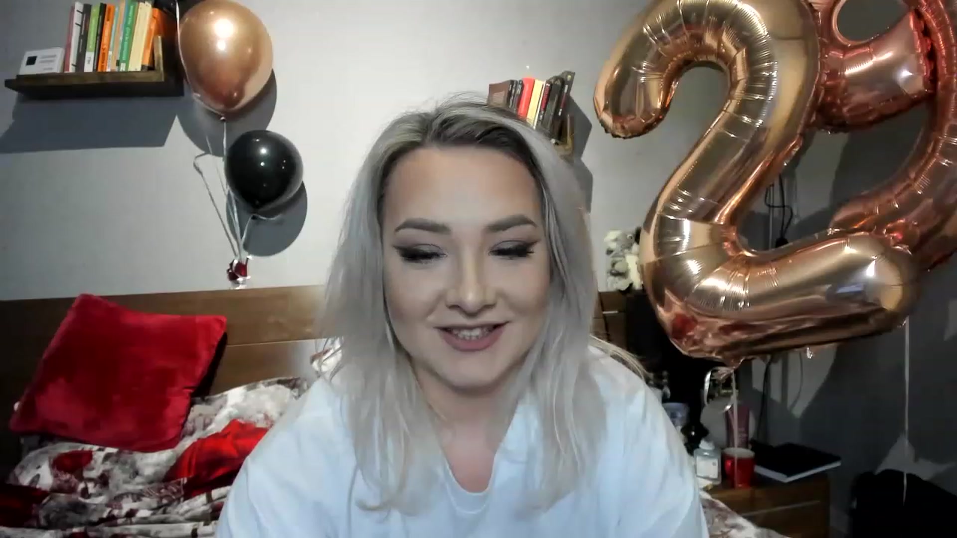 Gallery image thumbnail from LilithTongue_'s myfreecams stream on, 03/04/2023, 15:08 image 17 of 20