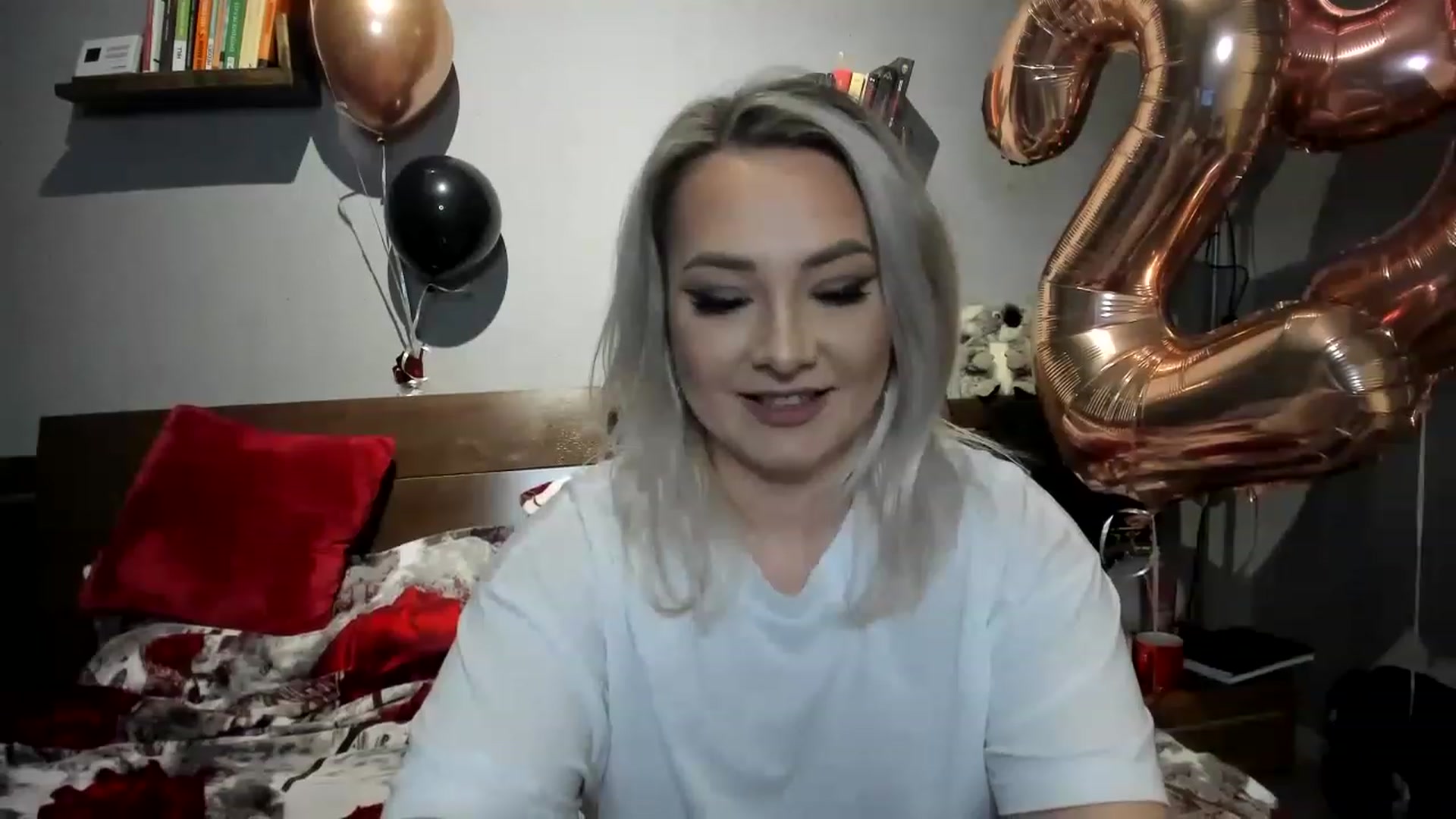 Gallery image thumbnail from LilithTongue_'s myfreecams stream on, 03/04/2023, 15:08 image 14 of 20