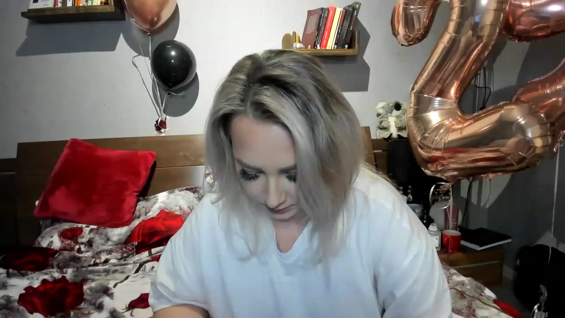 Gallery image thumbnail from LilithTongue_'s myfreecams stream on, 03/04/2023, 15:08 image 13 of 20