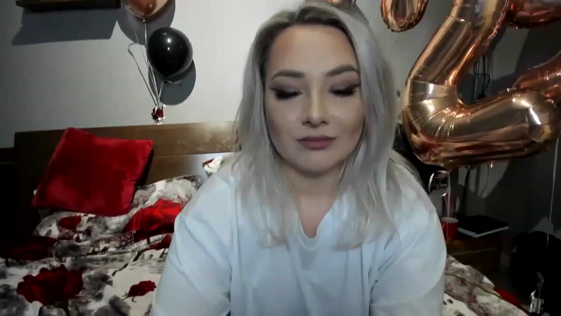 Gallery image thumbnail from LilithTongue_'s myfreecams stream on, 03/04/2023, 15:08 image 10 of 20