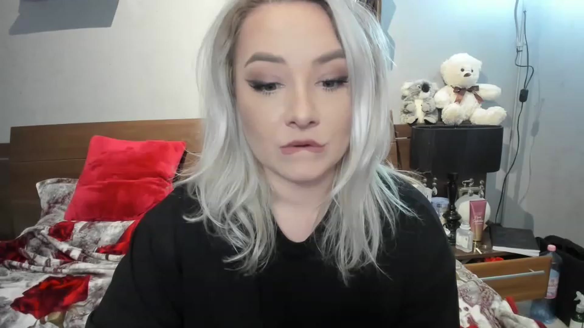 Gallery image thumbnail from LilithTongue_'s myfreecams stream on, 03/08/2023, 16:39 image 2 of 20