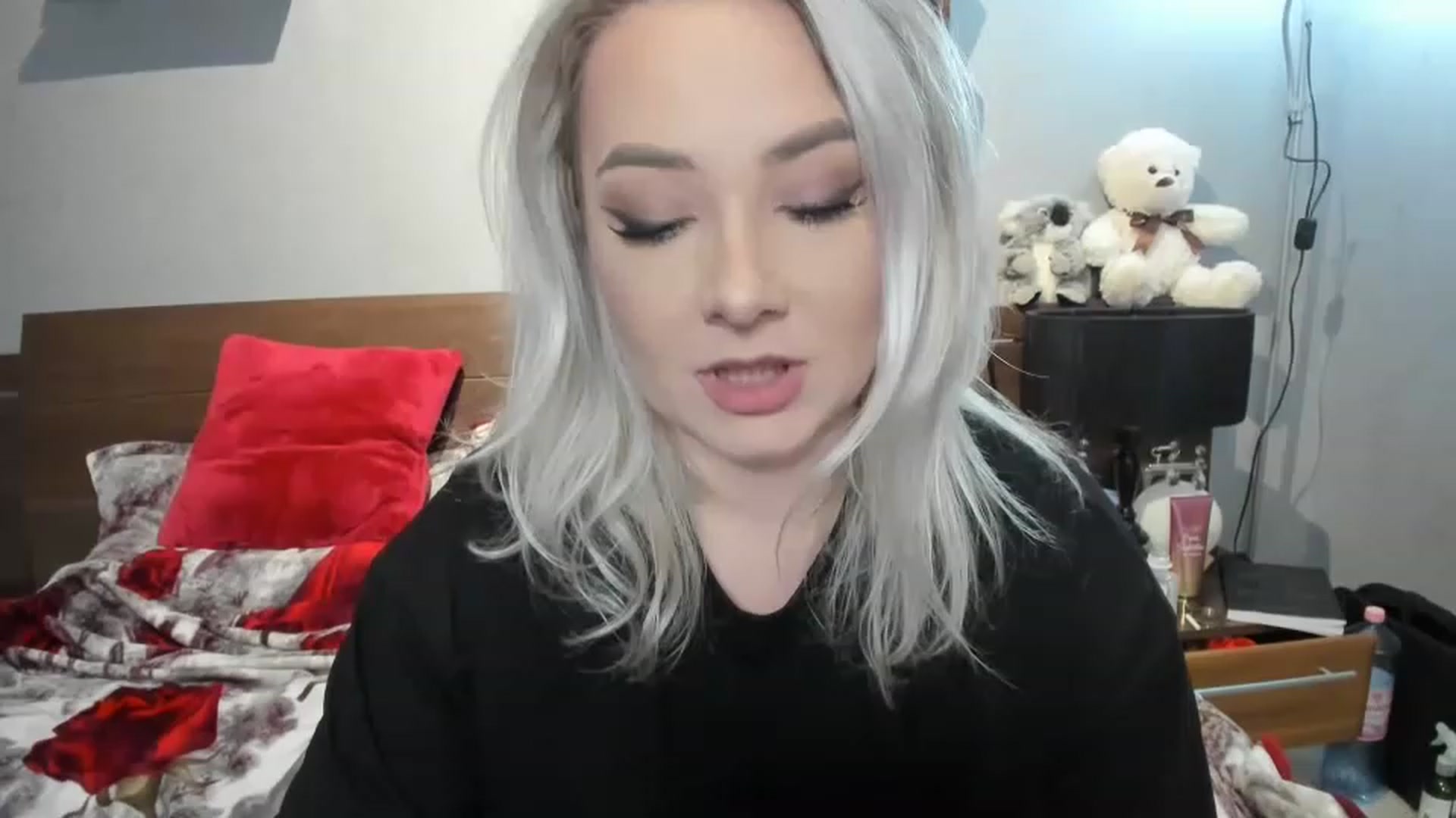 Gallery image thumbnail from LilithTongue_'s myfreecams stream on, 03/08/2023, 16:39 image 4 of 20