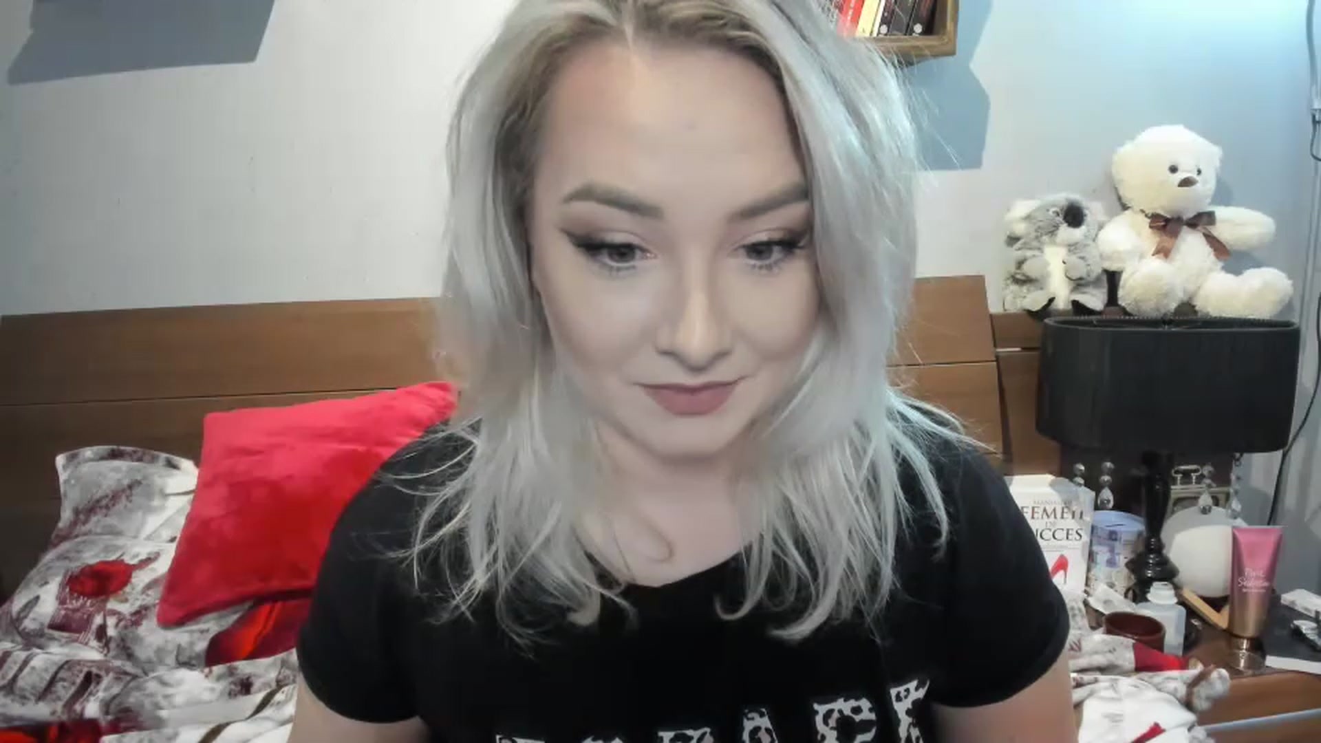 Gallery image thumbnail from LilithTongue_'s myfreecams stream on, 03/09/2023, 14:45 image 16 of 20