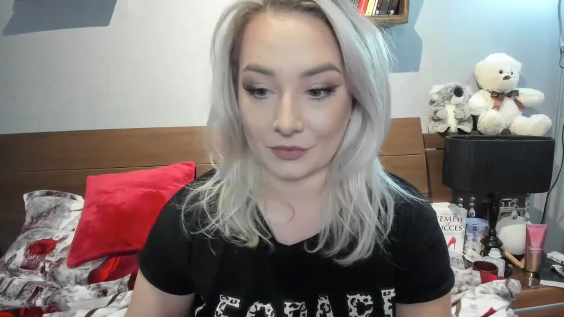Gallery image thumbnail from LilithTongue_'s myfreecams stream on, 03/09/2023, 14:45 image 19 of 20