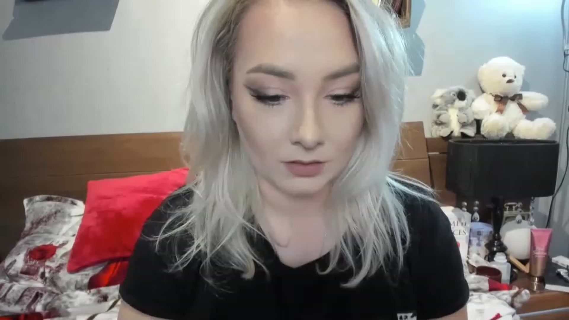 Gallery image thumbnail from LilithTongue_'s myfreecams stream on, 03/09/2023, 14:45 image 15 of 20