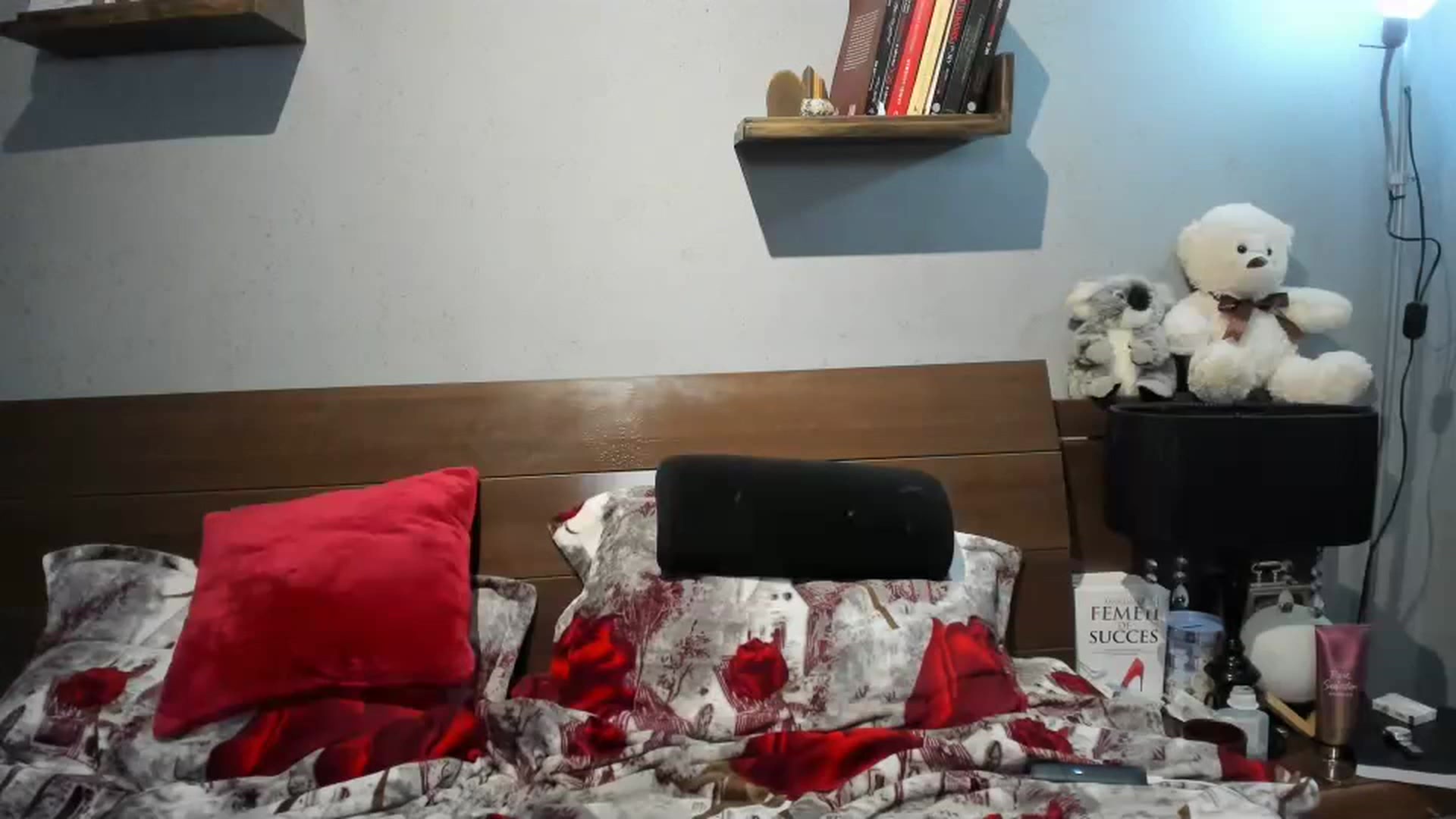 Gallery image thumbnail from LilithTongue_'s myfreecams stream on, 03/09/2023, 14:45 image 14 of 20