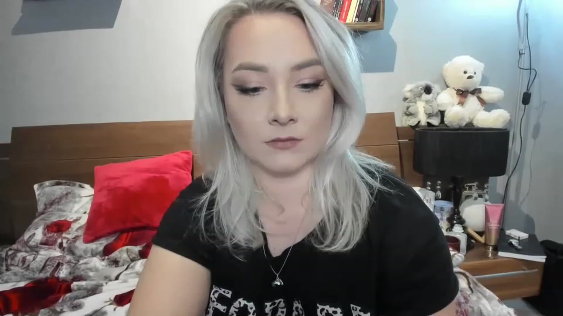 Gallery image thumbnail from LilithTongue_'s myfreecams stream on, 03/09/2023, 16:08 image 15 of 20