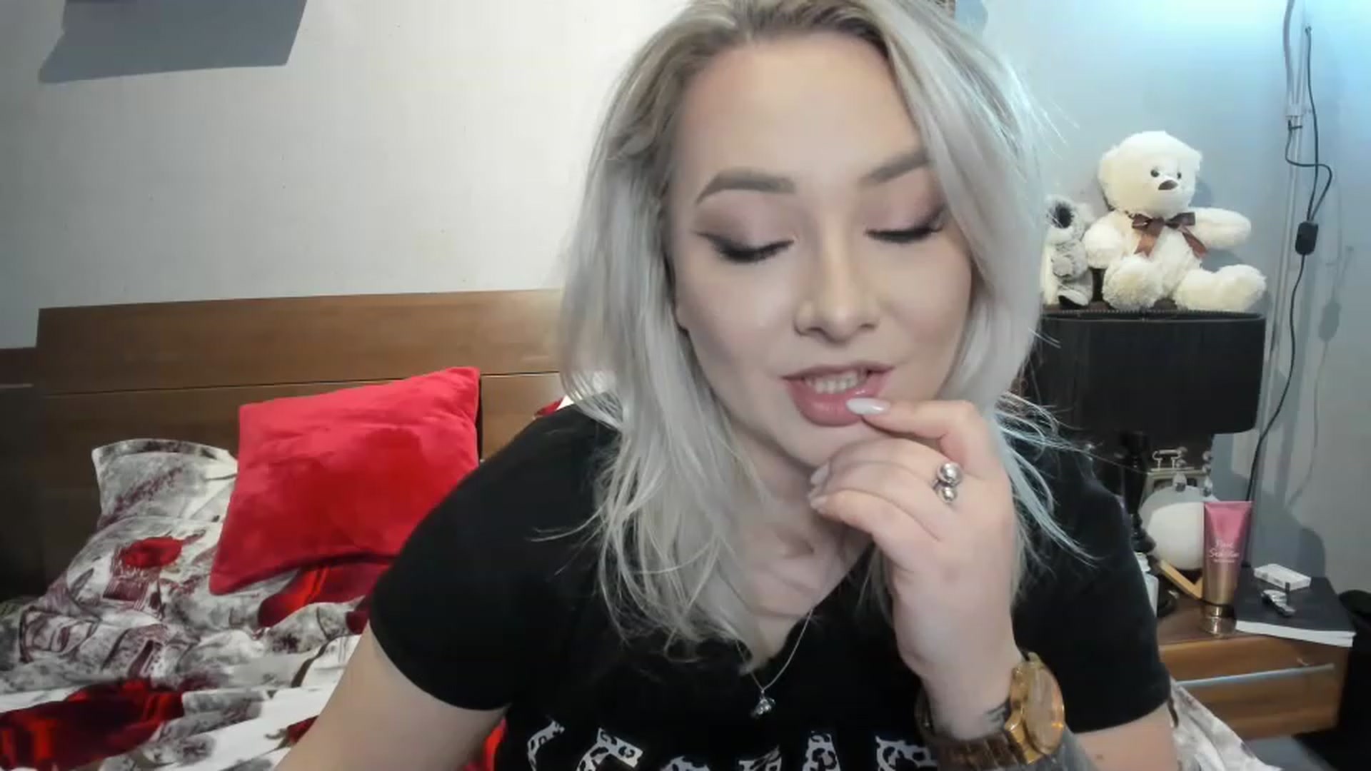 Gallery image thumbnail from LilithTongue_'s myfreecams stream on, 03/09/2023, 16:08 image 18 of 20