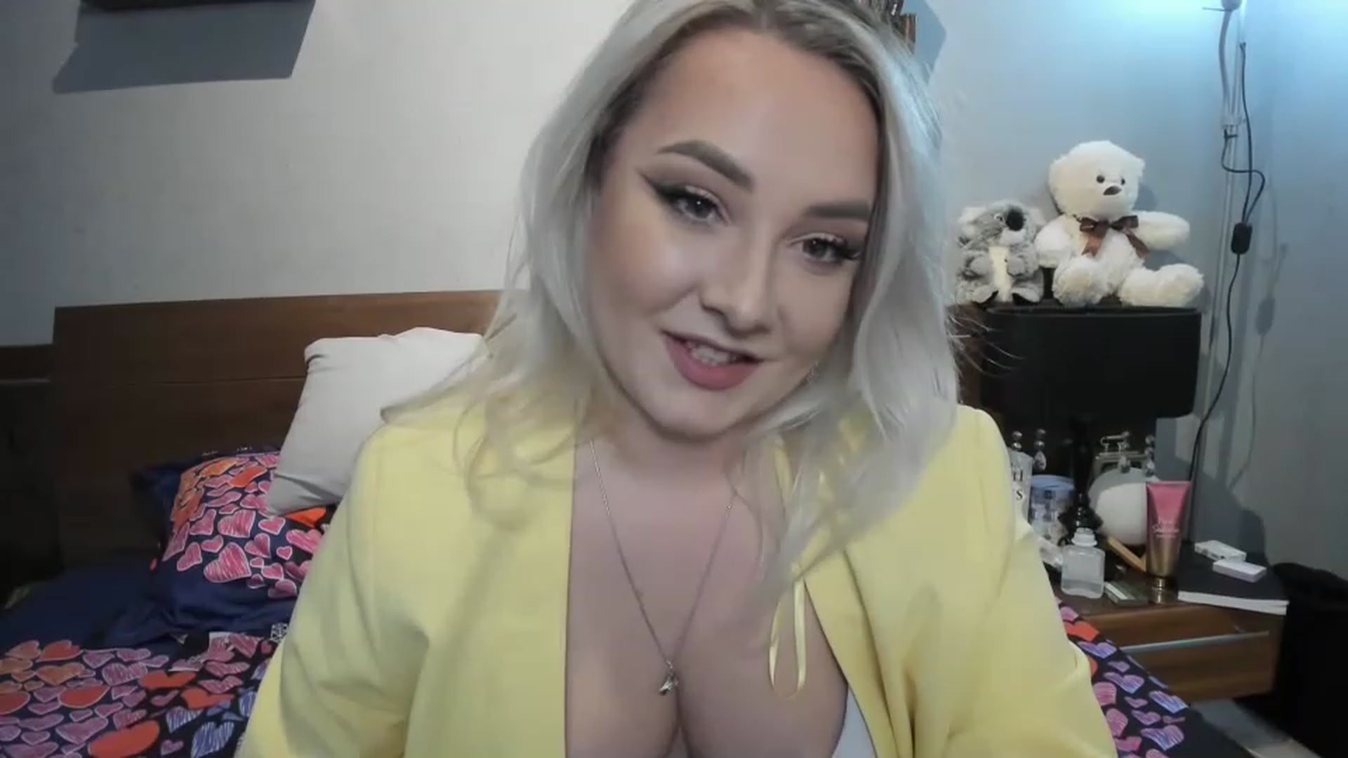 Gallery image thumbnail from LilithTongue_'s myfreecams stream on, 03/10/2023, 14:51 image 17 of 20
