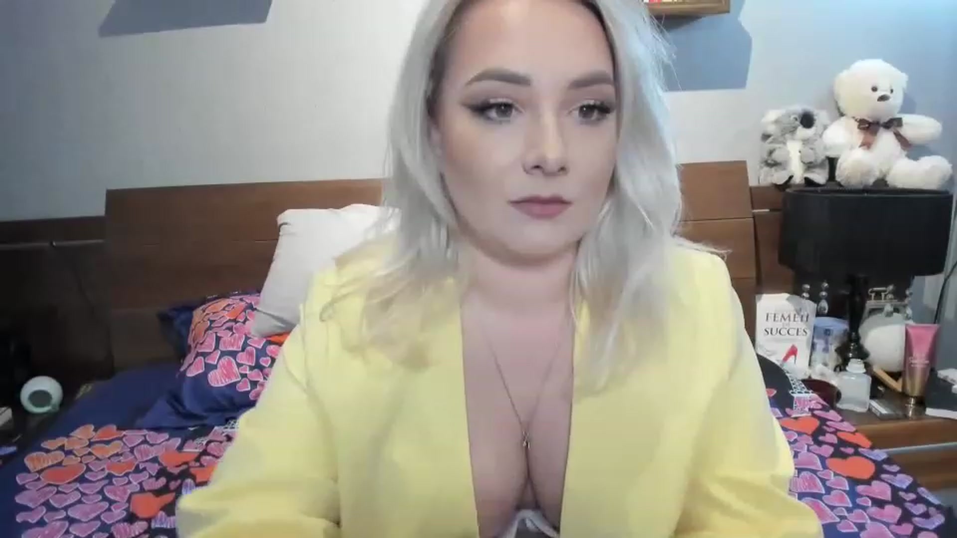 Gallery image thumbnail from LilithTongue_'s myfreecams stream on, 03/10/2023, 14:51 image 5 of 20