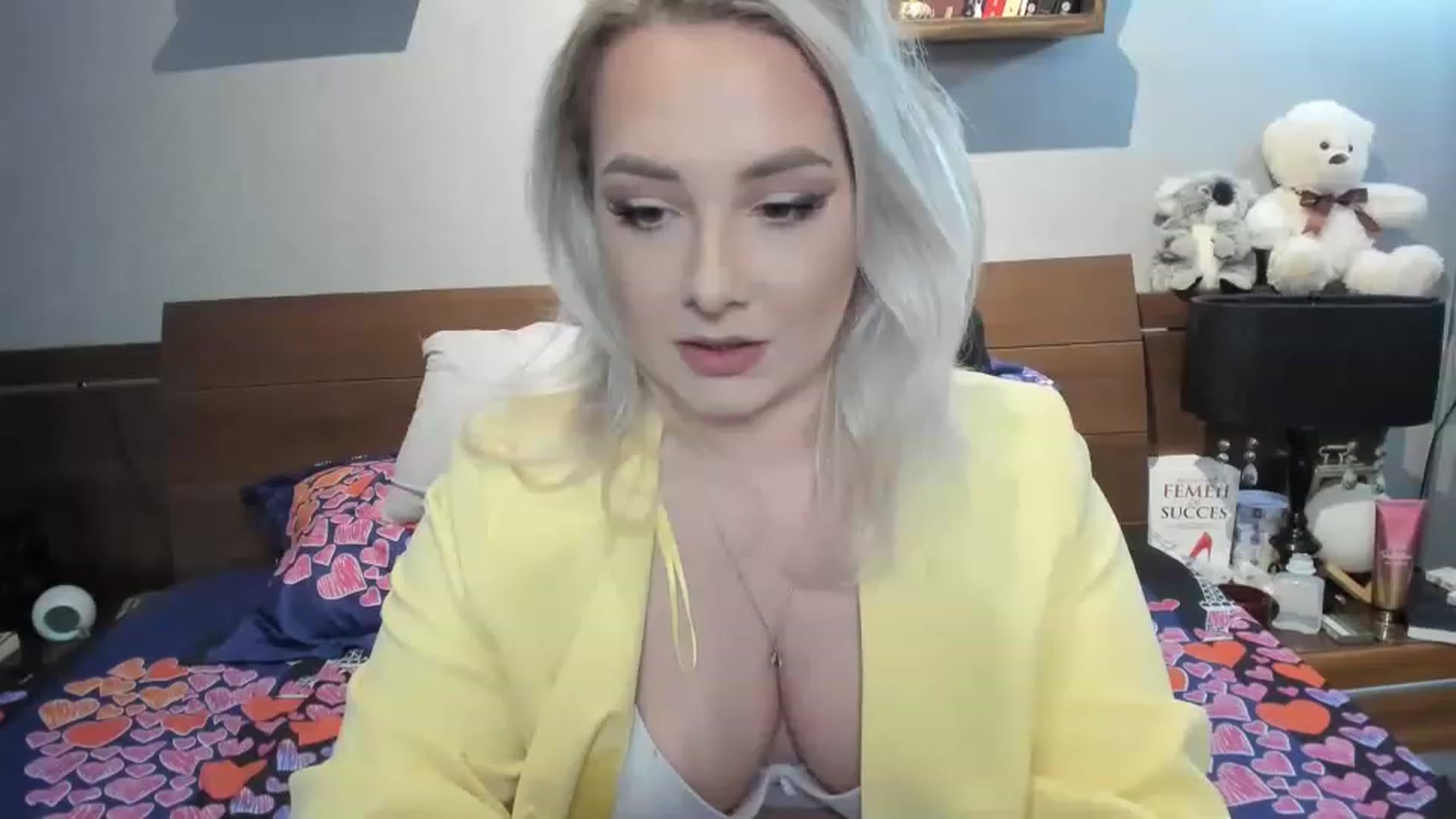 Gallery image thumbnail from LilithTongue_'s myfreecams stream on, 03/10/2023, 14:51 image 3 of 20