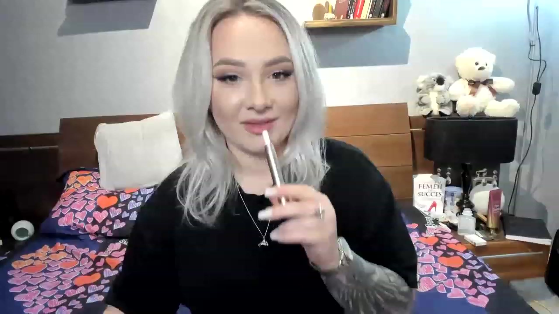 Gallery image thumbnail from LilithTongue_'s myfreecams stream on, 03/11/2023, 15:32 image 19 of 20