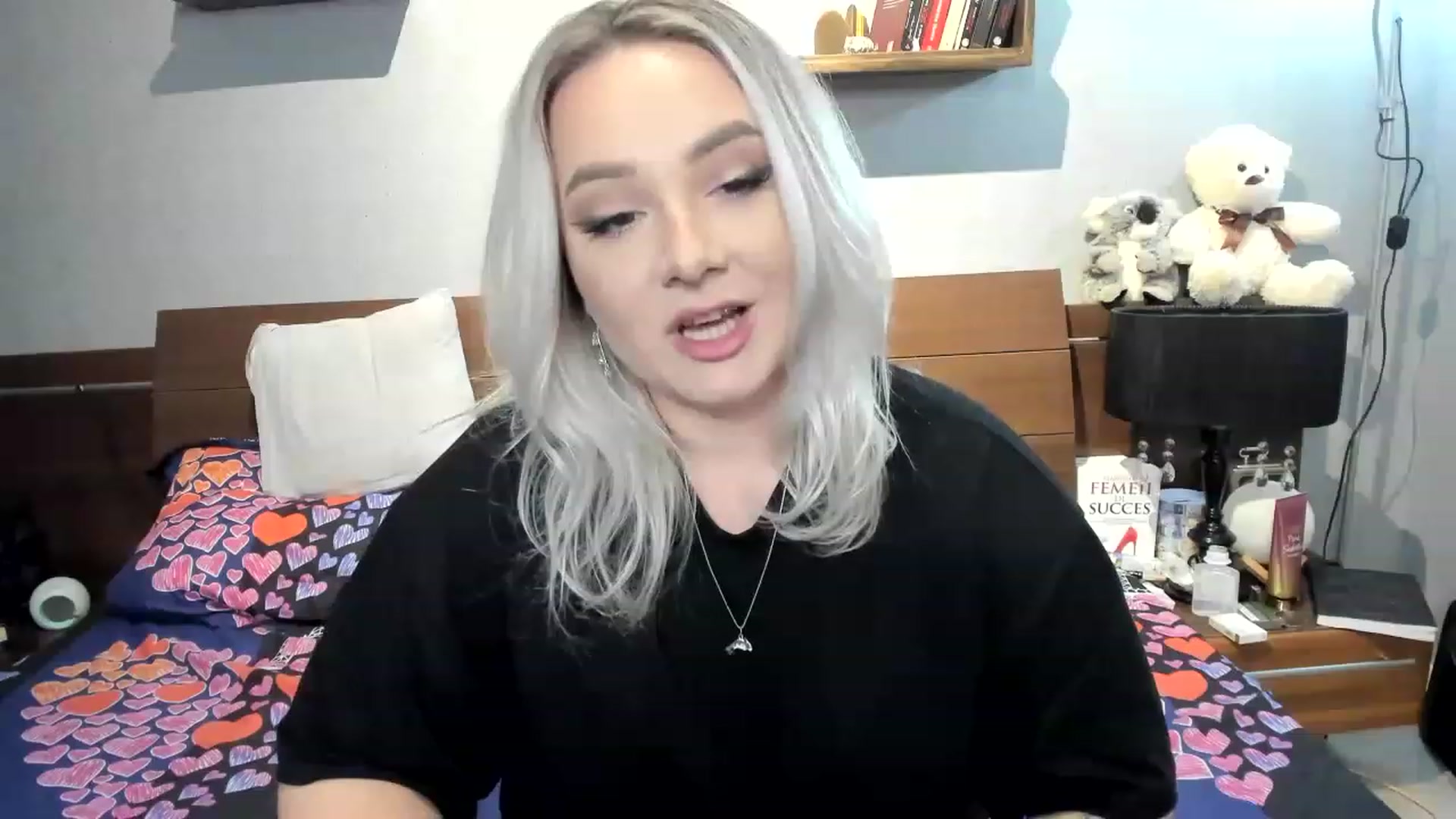 Gallery image thumbnail from LilithTongue_'s myfreecams stream on, 03/11/2023, 15:32 image 17 of 20