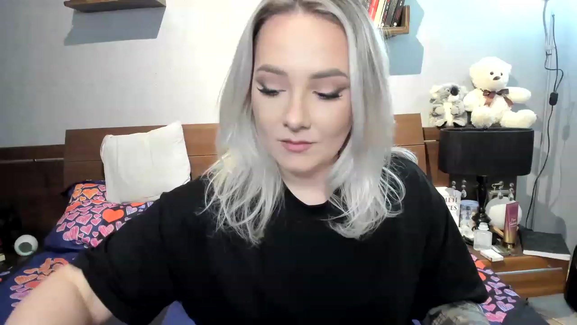 Gallery image thumbnail from LilithTongue_'s myfreecams stream on, 03/11/2023, 15:32 image 3 of 20