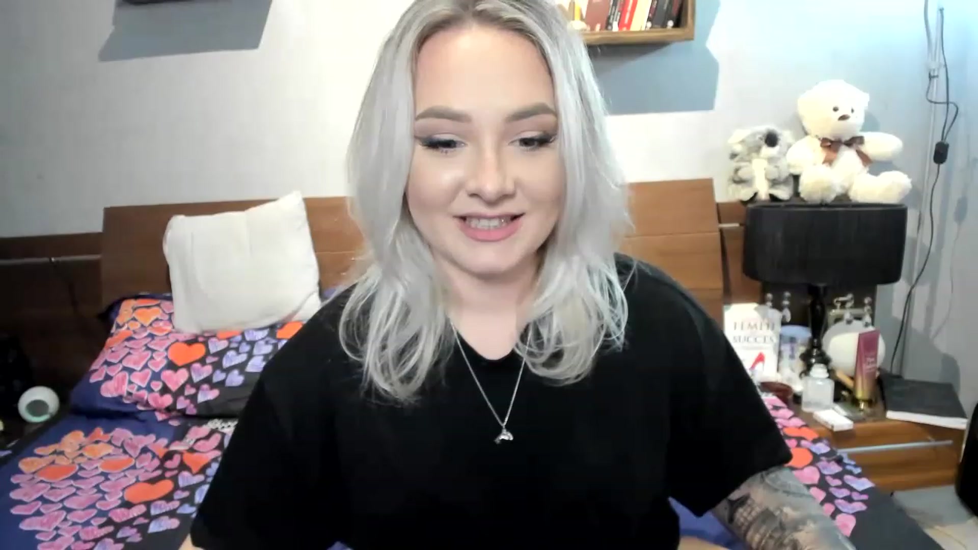 Gallery image thumbnail from LilithTongue_'s myfreecams stream on, 03/11/2023, 17:01 image 3 of 20