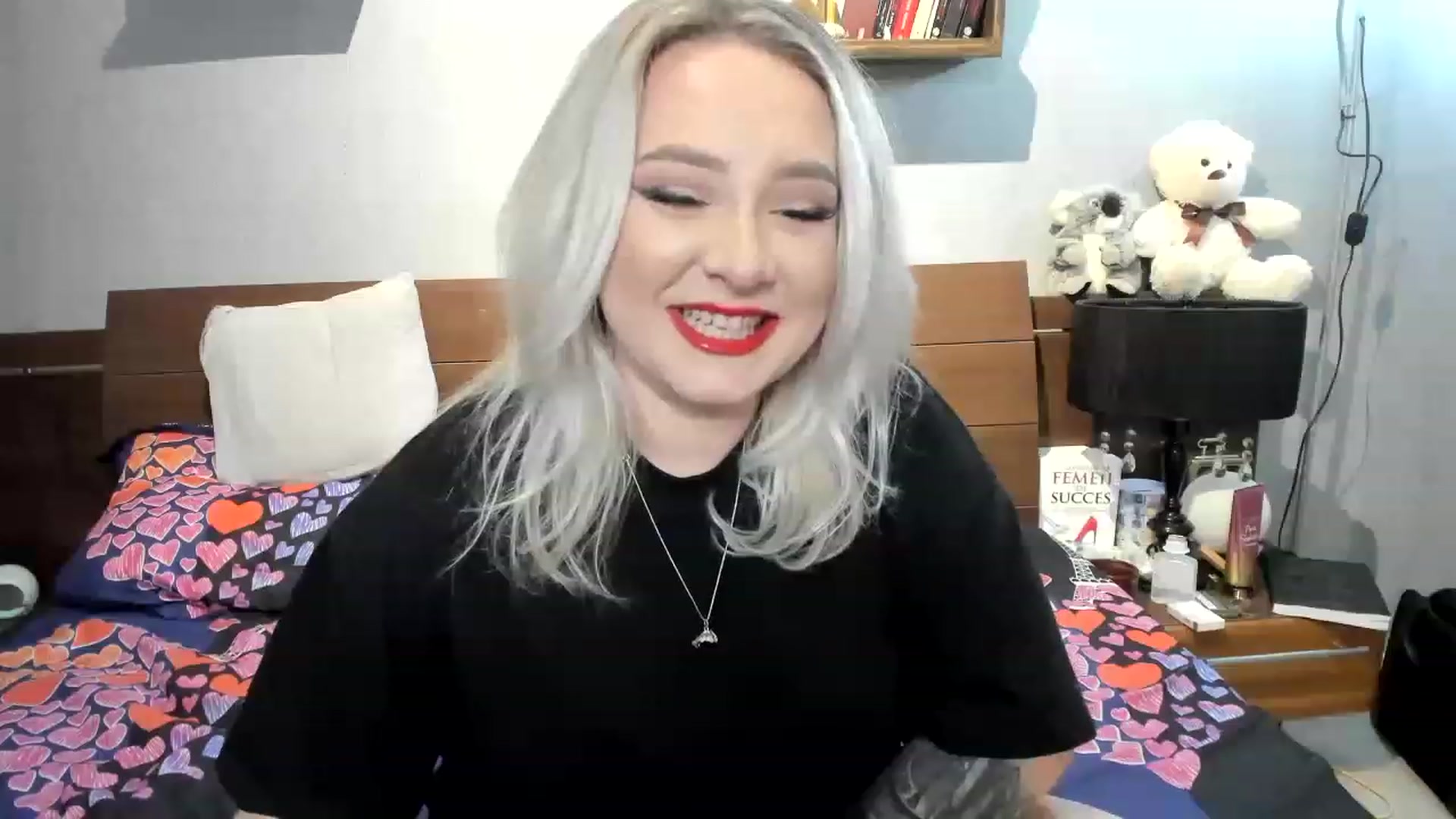 Gallery image thumbnail from LilithTongue_'s myfreecams stream on, 03/11/2023, 17:01 image 7 of 20
