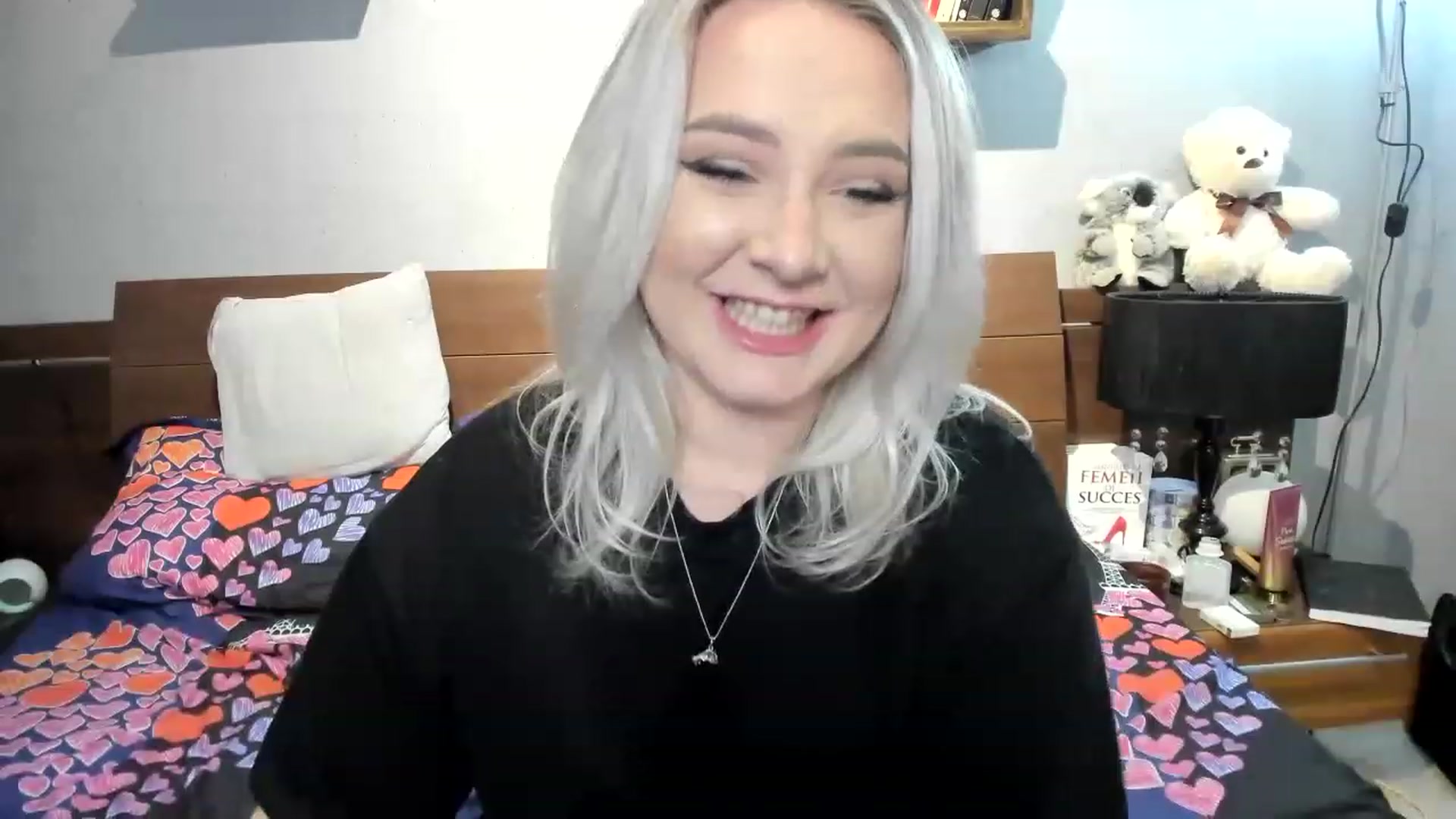 Gallery image thumbnail from LilithTongue_'s myfreecams stream on, 03/11/2023, 17:01 image 14 of 20