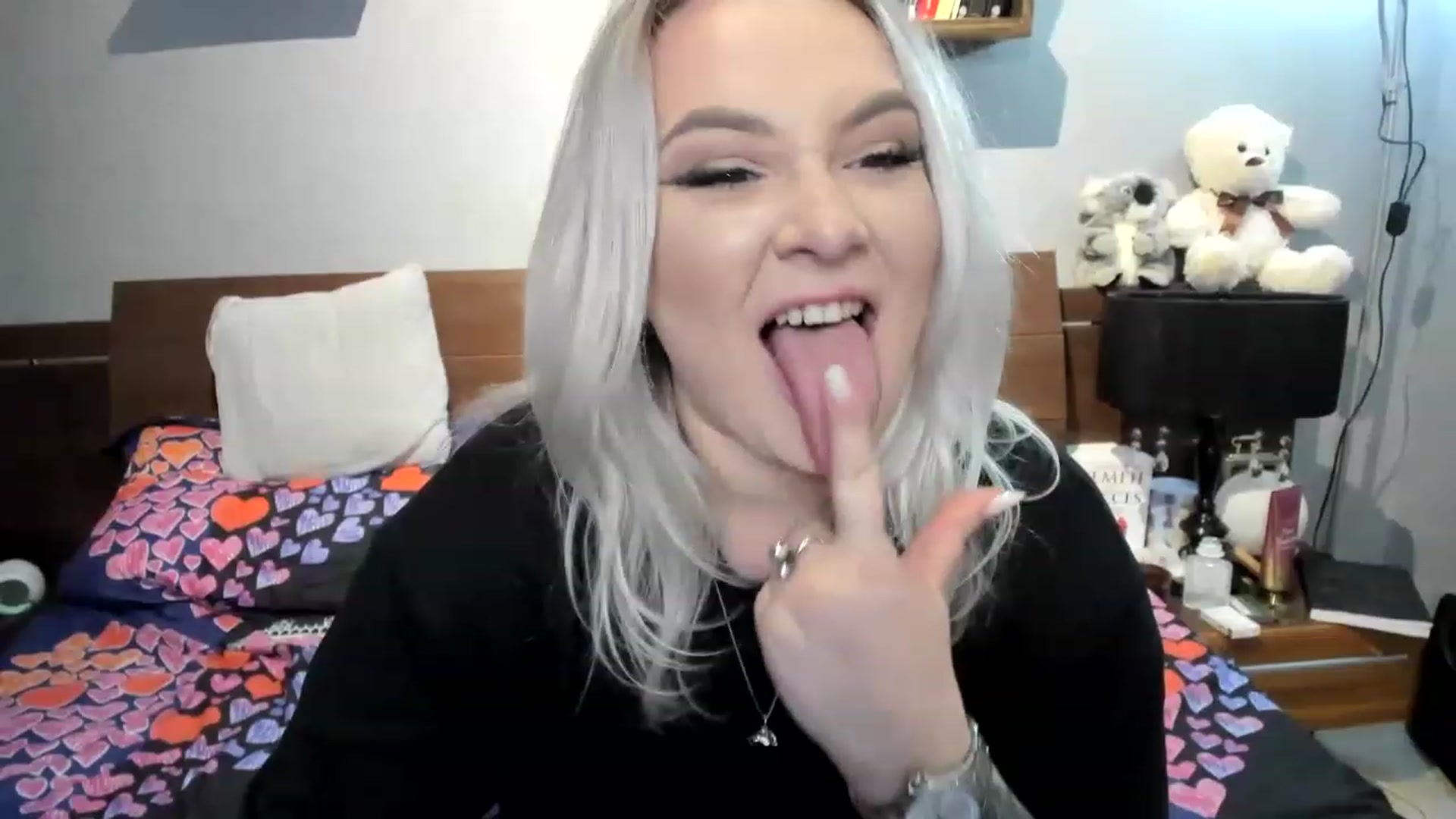 Gallery image thumbnail from LilithTongue_'s myfreecams stream on, 03/11/2023, 17:01 image 13 of 20