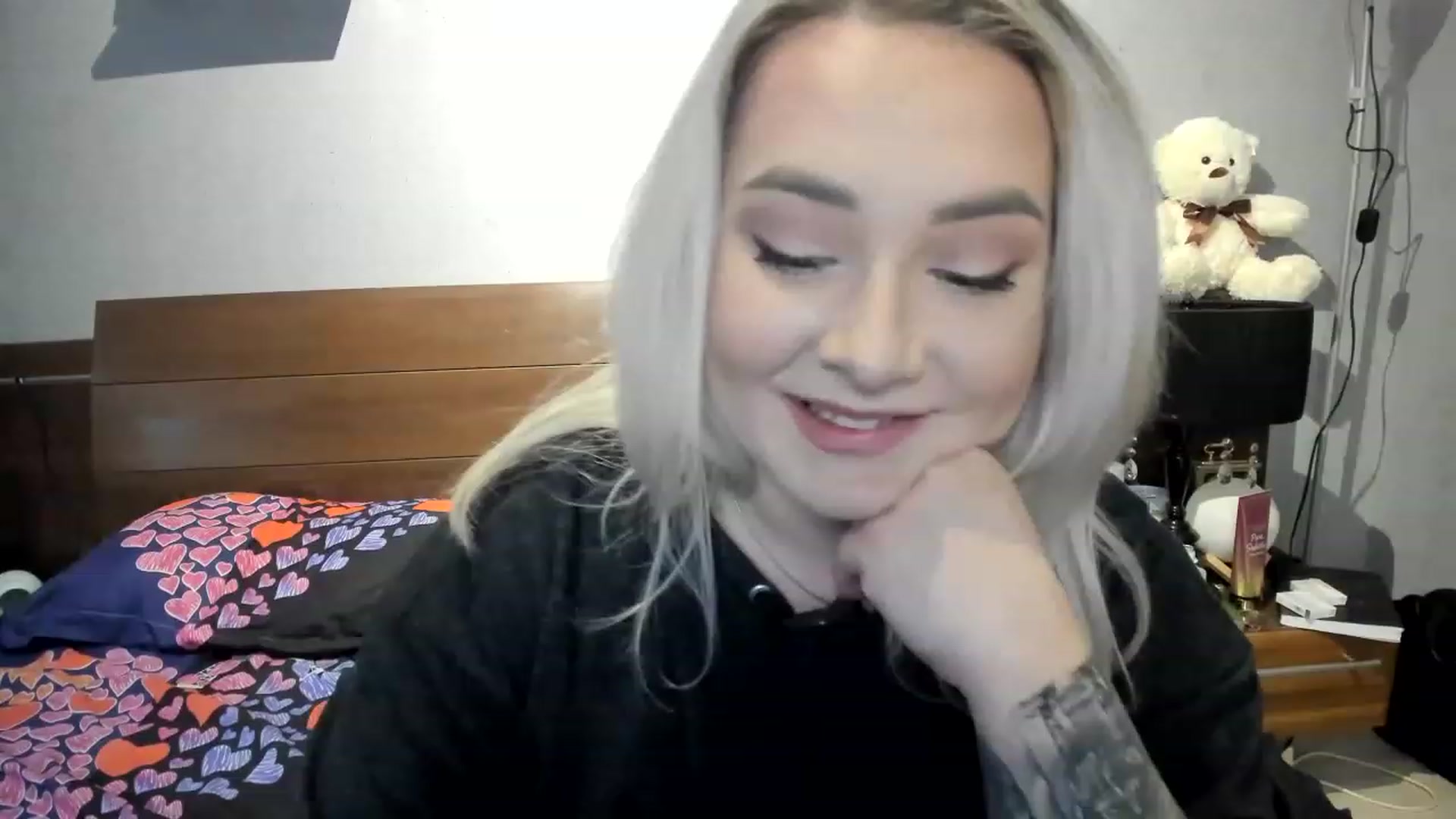 Gallery image thumbnail from LilithTongue_'s myfreecams stream on, 03/14/2023, 13:50 image 20 of 20