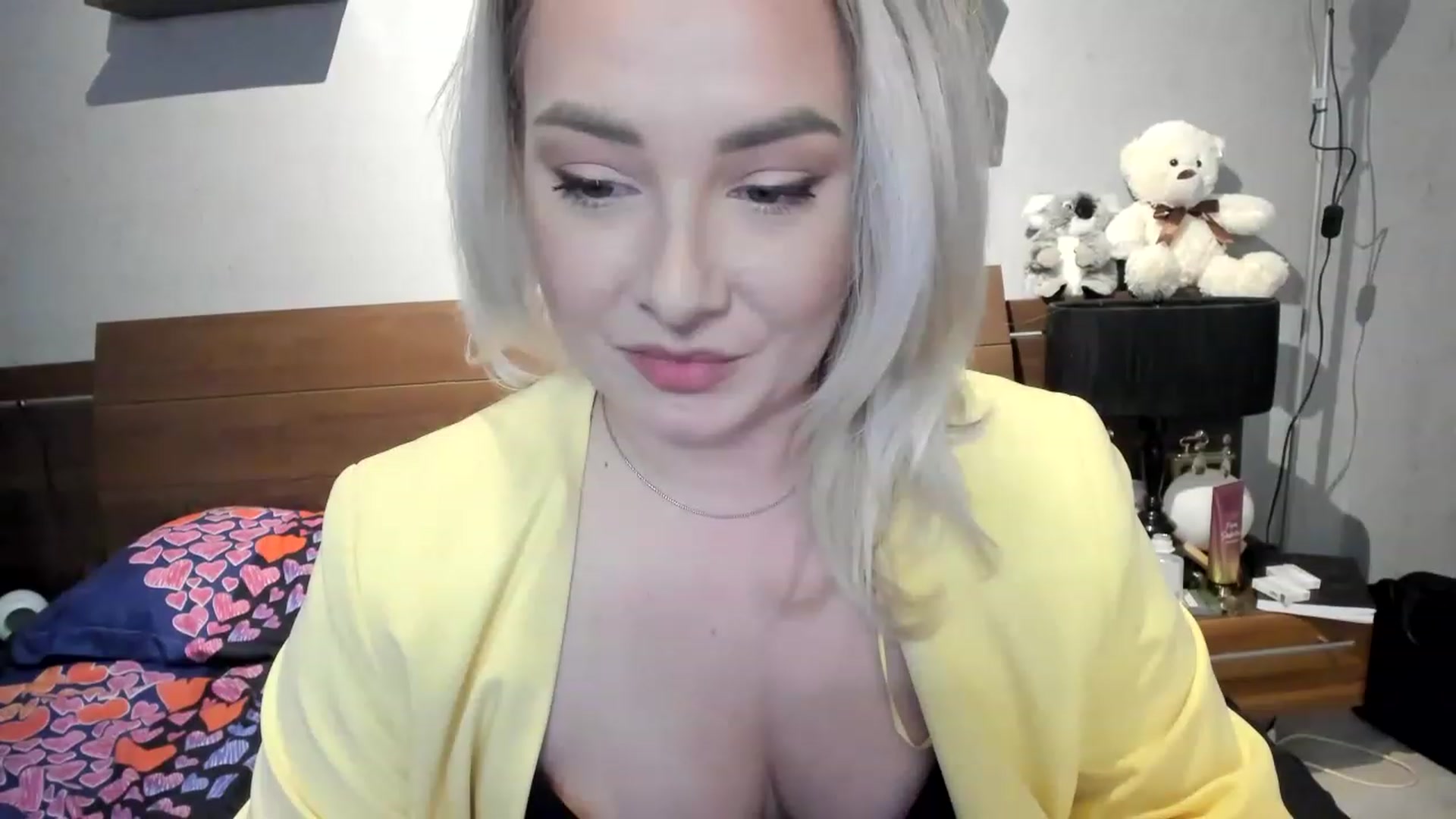 Gallery image thumbnail from LilithTongue_'s myfreecams stream on, 03/14/2023, 15:34 image 9 of 20