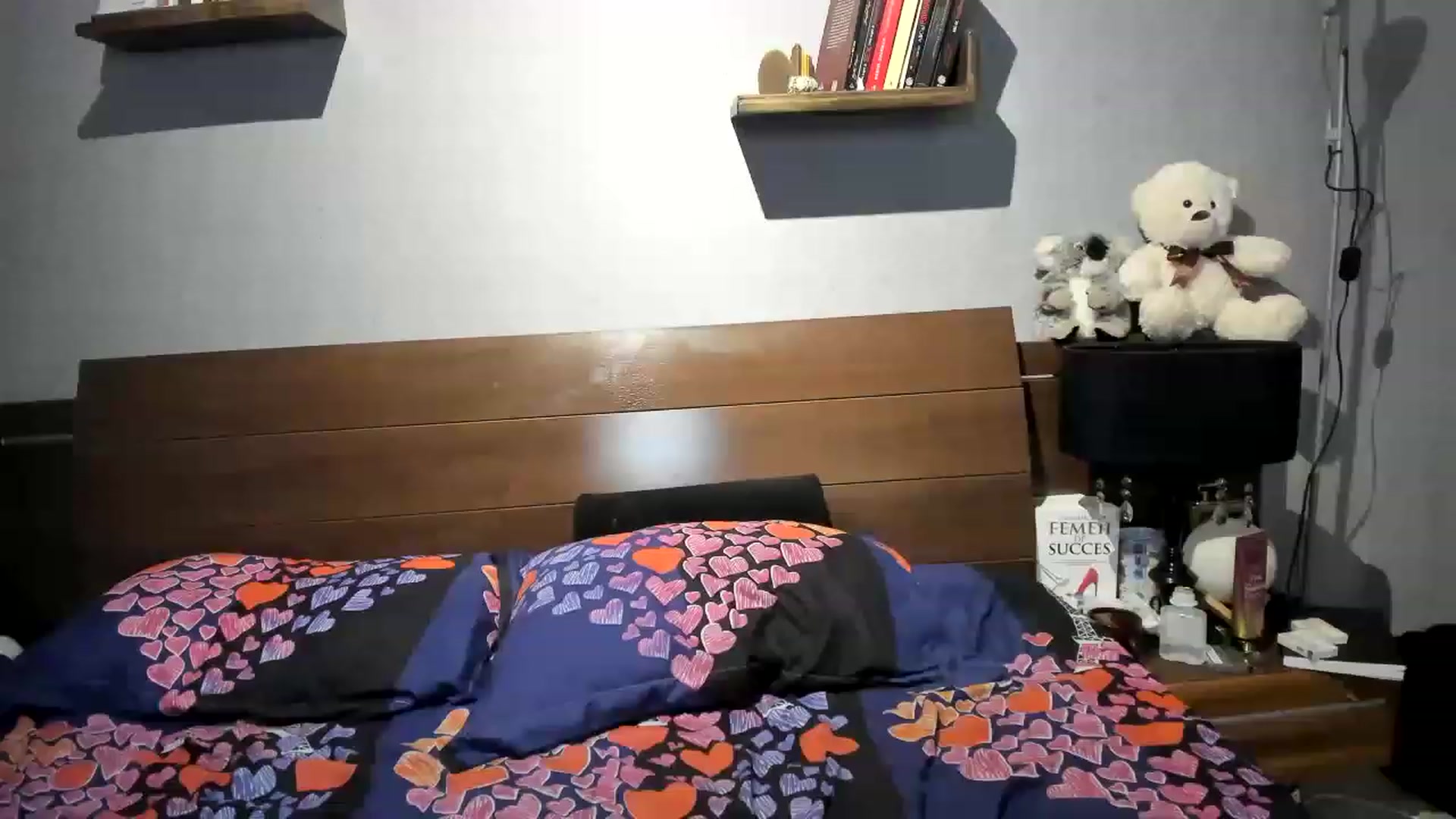 Gallery image thumbnail from LilithTongue_'s myfreecams stream on, 03/14/2023, 15:34 image 1 of 20