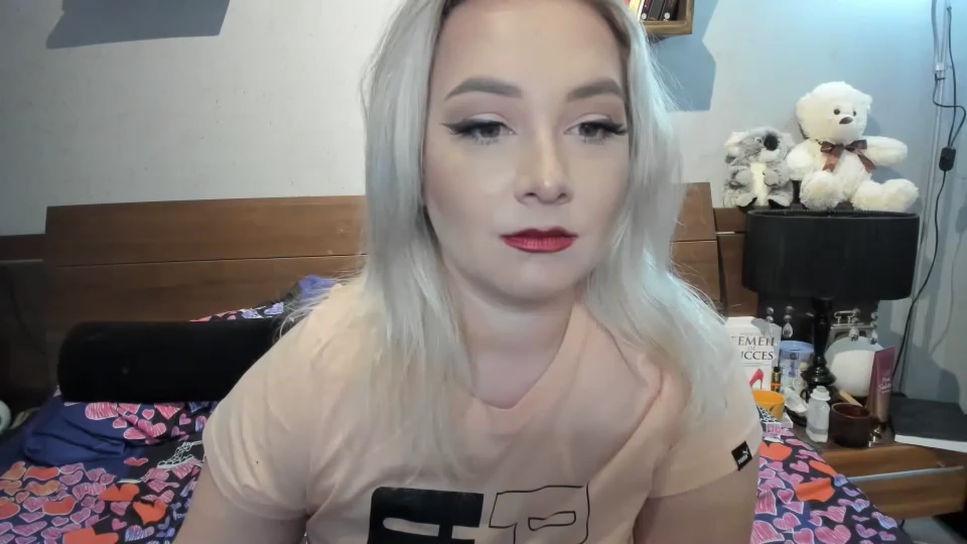 Gallery image thumbnail from LilithTongue_'s myfreecams stream on, 03/15/2023, 15:51 image 18 of 20