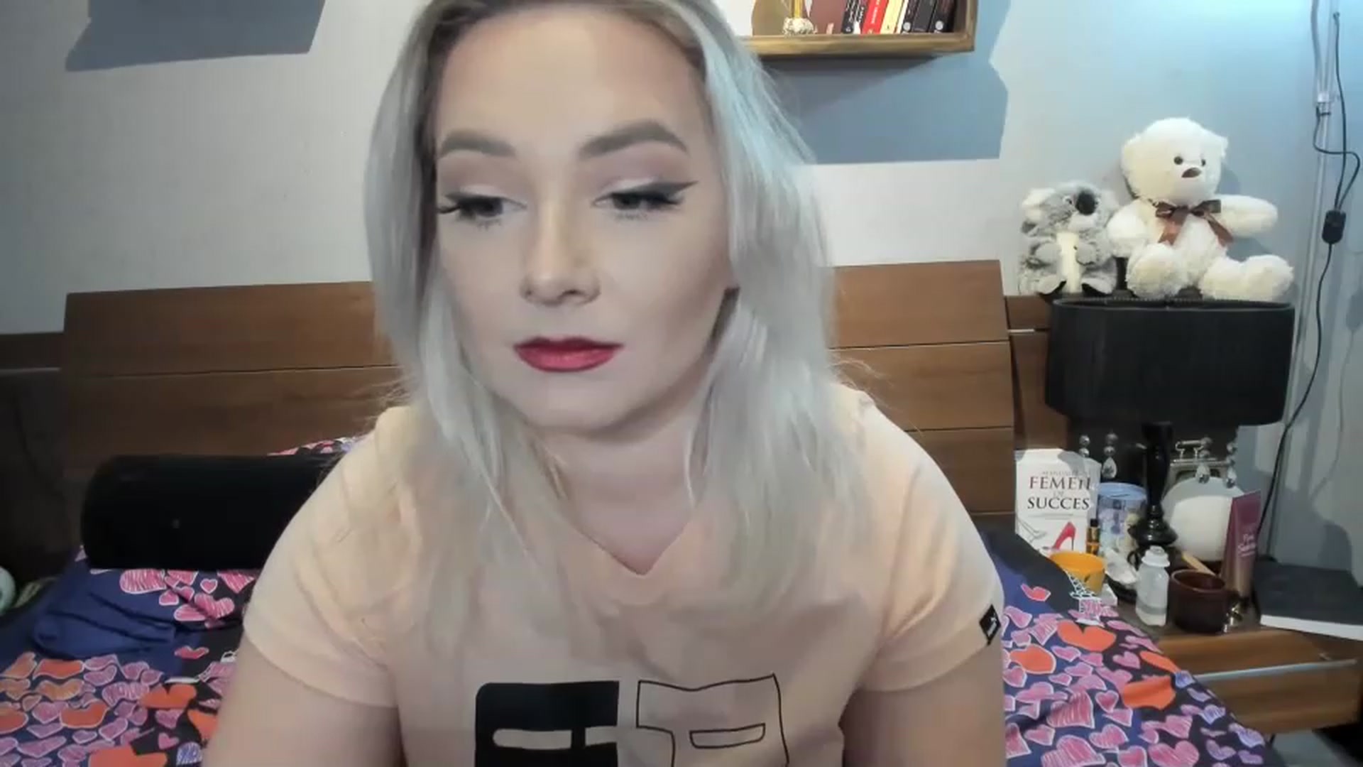 Gallery image thumbnail from LilithTongue_'s myfreecams stream on, 03/15/2023, 15:51 image 16 of 20
