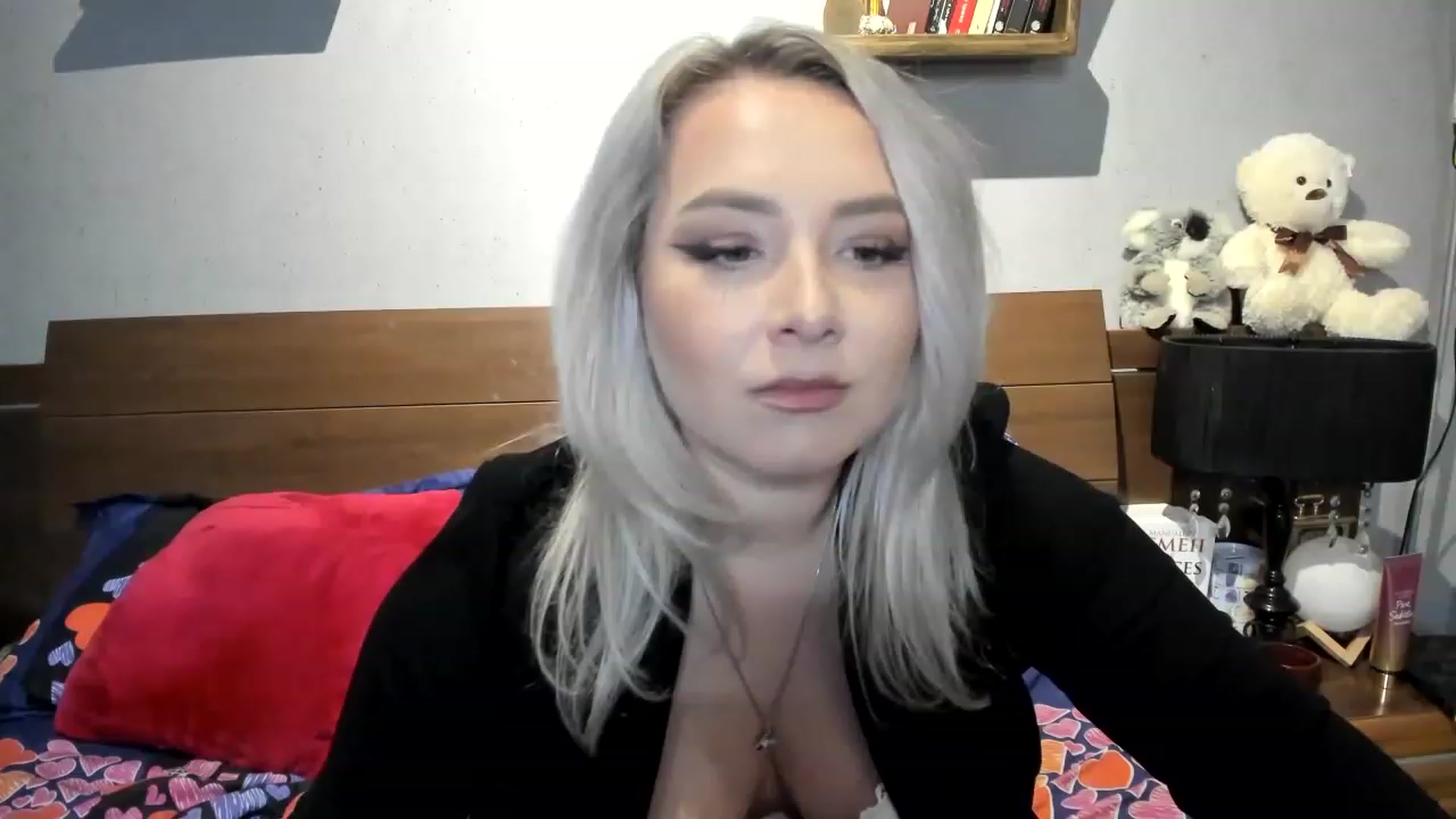 Gallery image thumbnail from LilithTongue_'s myfreecams stream on, 03/20/2023, 15:12 image 14 of 20