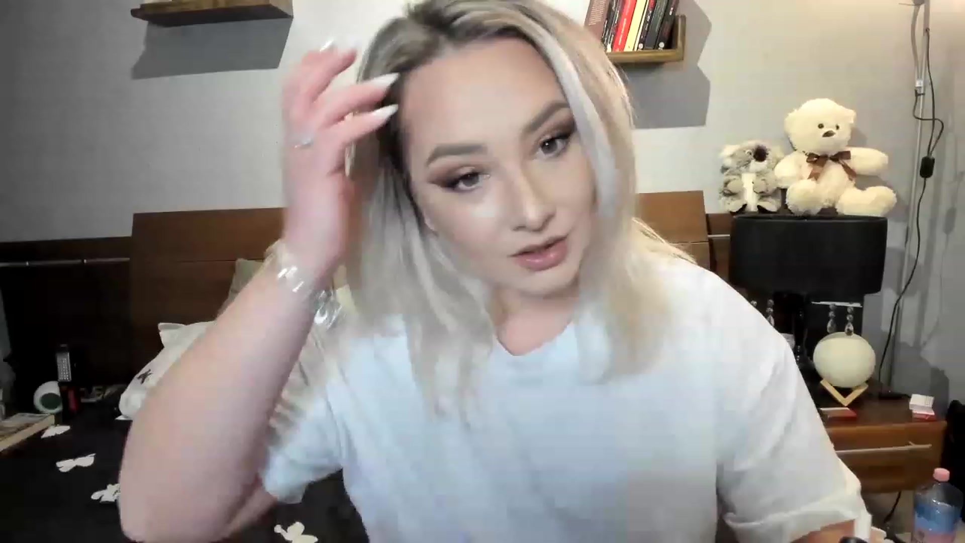 Gallery image thumbnail from LilithTongue_'s myfreecams stream on, 03/28/2023, 12:13 image 3 of 20