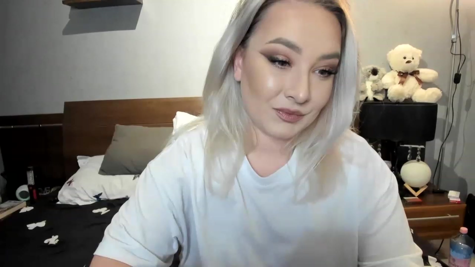 Gallery image thumbnail from LilithTongue_'s myfreecams stream on, 03/28/2023, 12:13 image 5 of 20