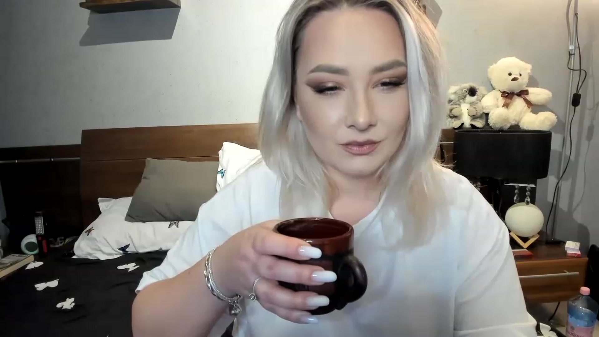 Gallery image thumbnail from LilithTongue_'s myfreecams stream on, 03/28/2023, 12:13 image 10 of 20