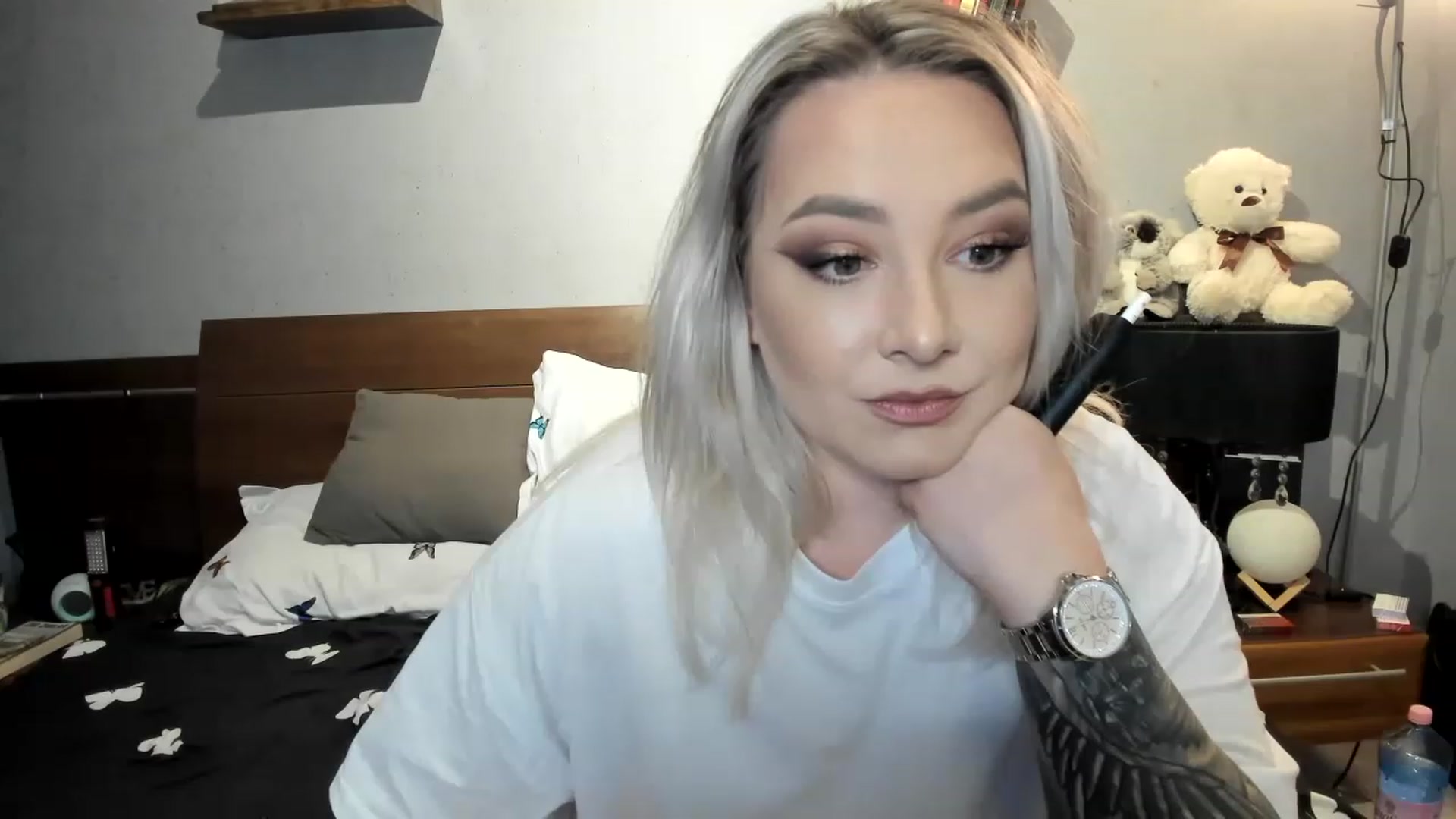 Gallery image thumbnail from LilithTongue_'s myfreecams stream on, 03/28/2023, 12:13 image 2 of 20