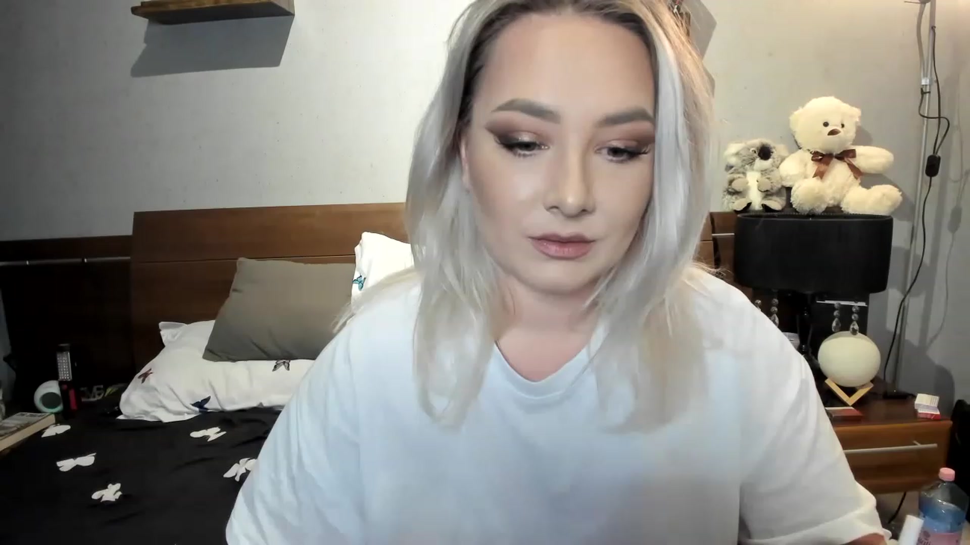 Gallery image thumbnail from LilithTongue_'s myfreecams stream on, 03/28/2023, 12:13 image 6 of 20
