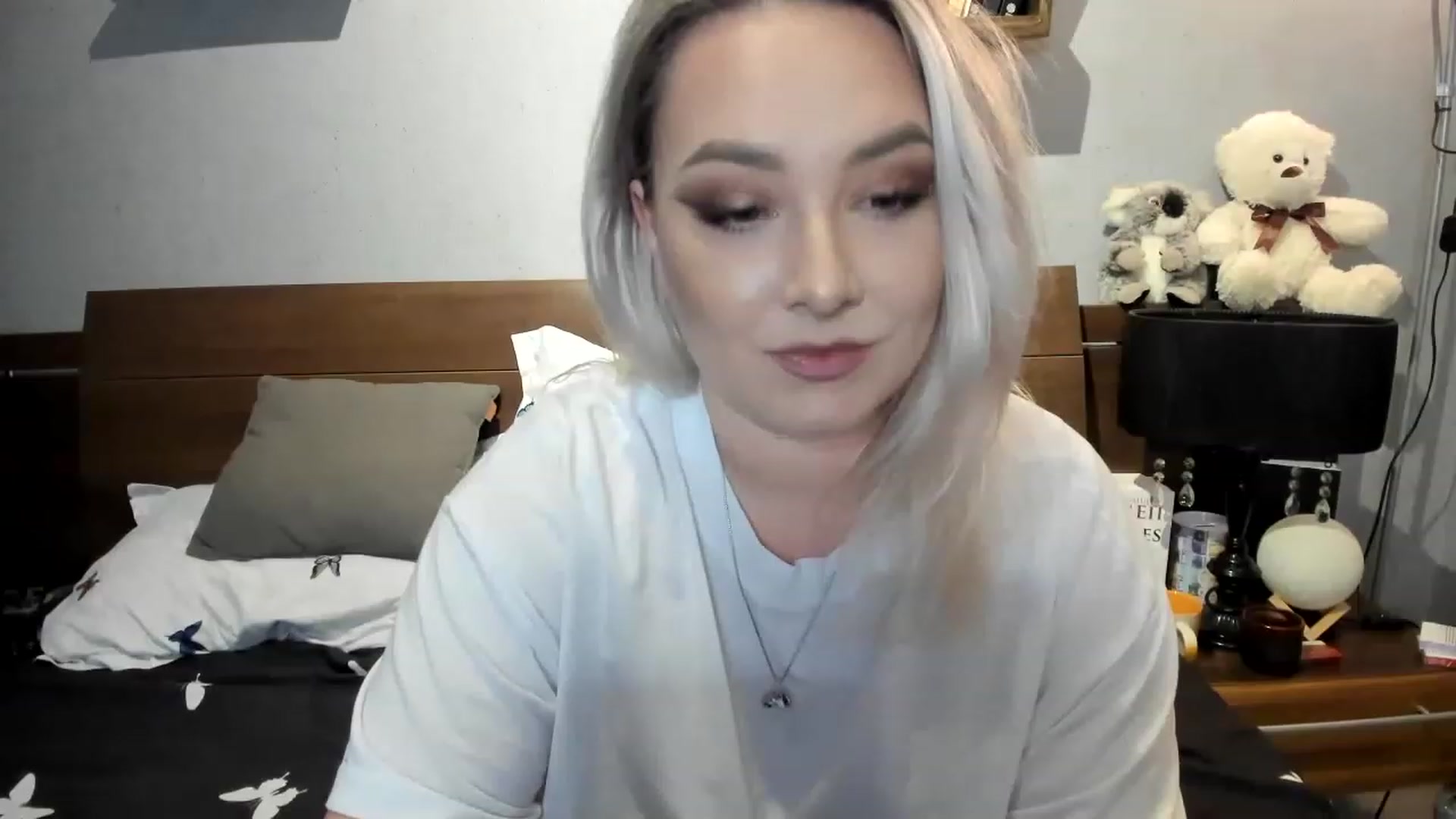 Gallery image thumbnail from LilithTongue_'s myfreecams stream on, 03/28/2023, 15:39 image 7 of 20
