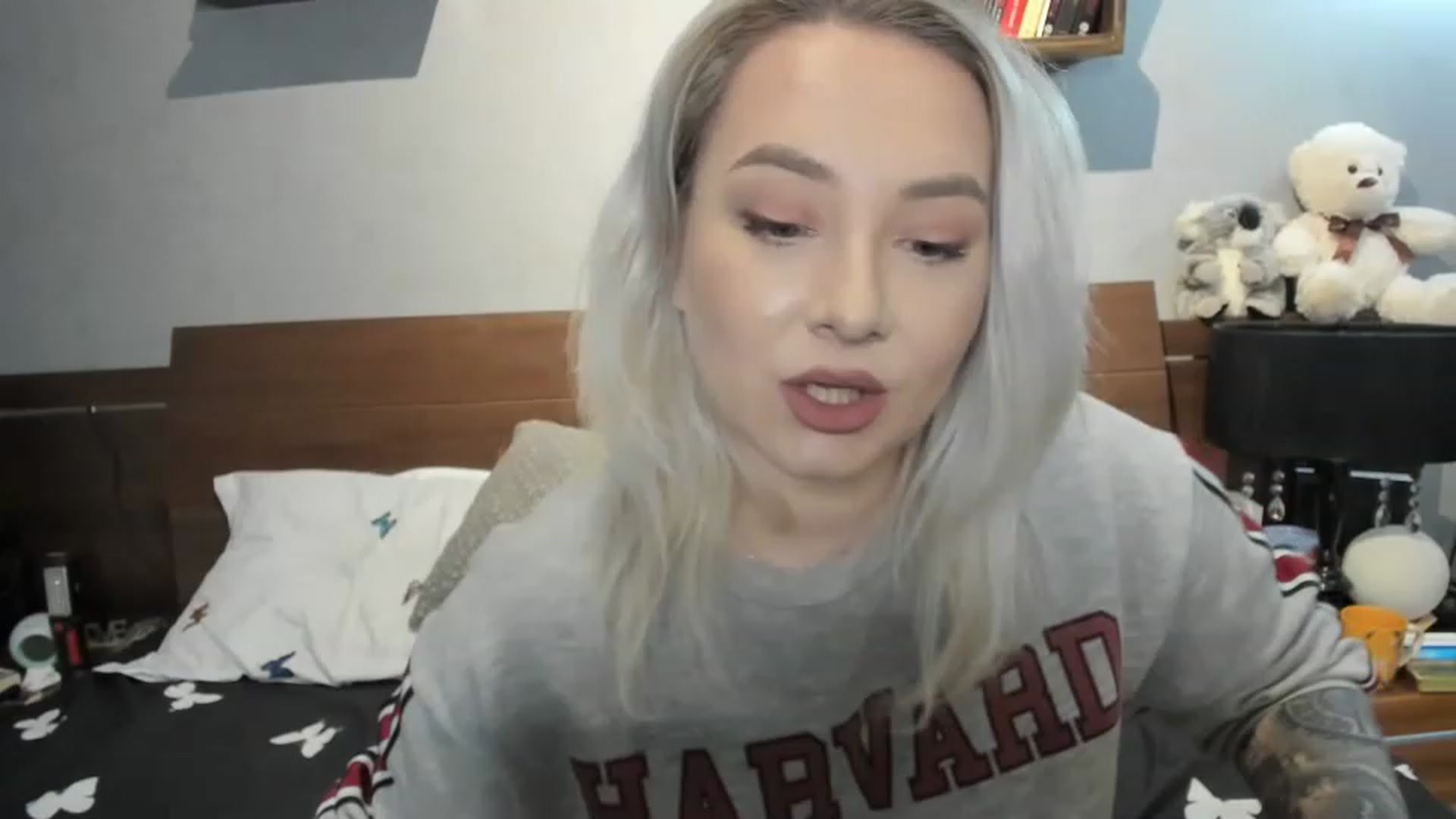 Gallery image thumbnail from LilithTongue_'s myfreecams stream on, 04/01/2023, 14:15 image 10 of 20