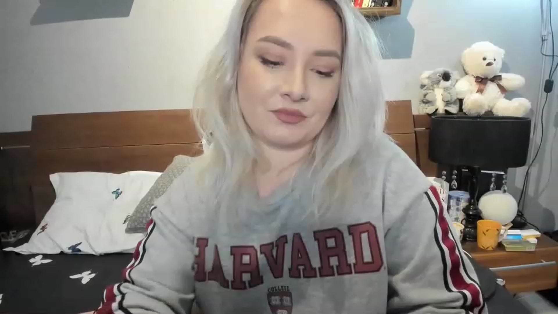Gallery image thumbnail from LilithTongue_'s myfreecams stream on, 04/01/2023, 14:15 image 15 of 20