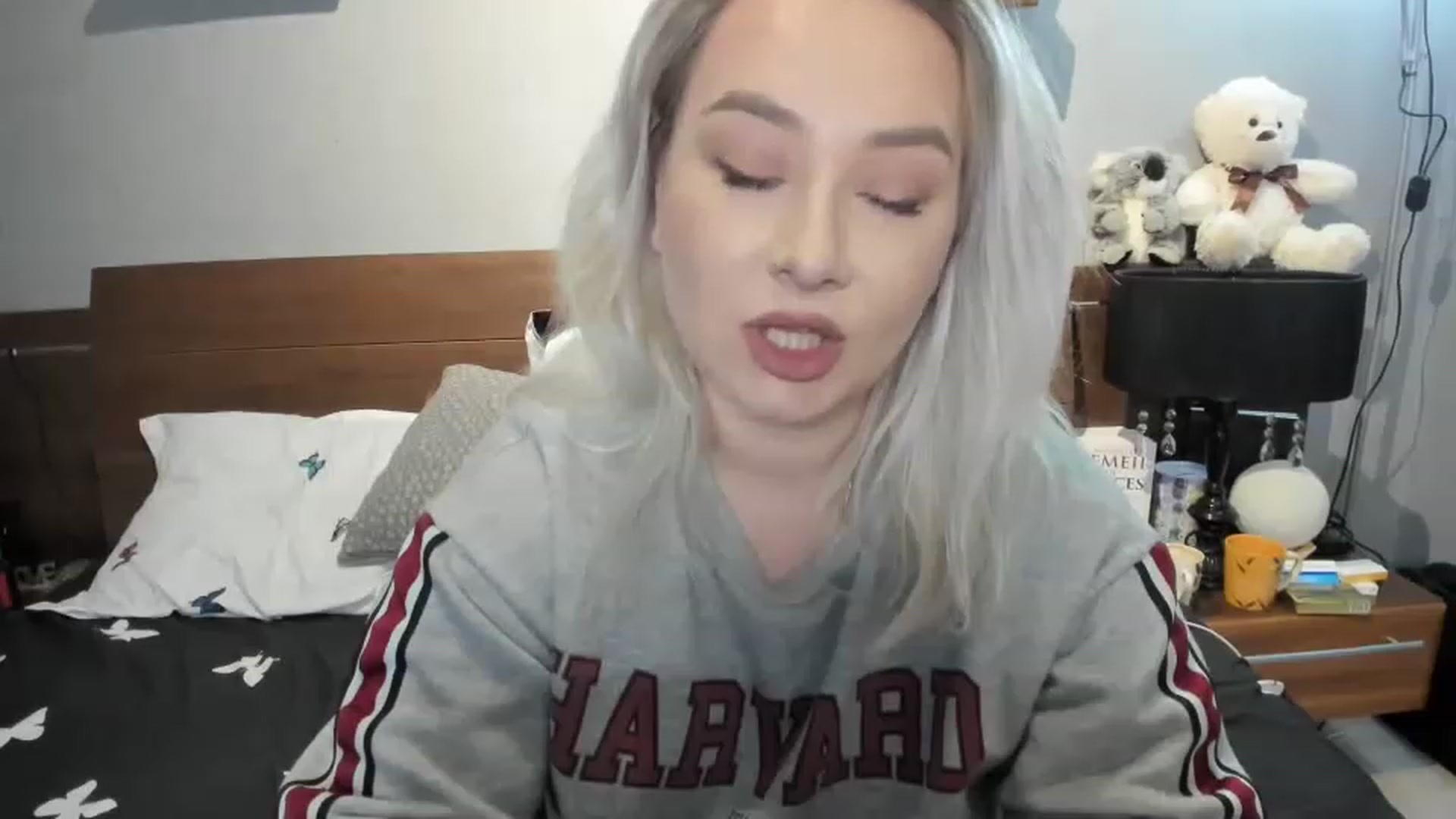 Gallery image thumbnail from LilithTongue_'s myfreecams stream on, 04/01/2023, 14:15 image 13 of 20