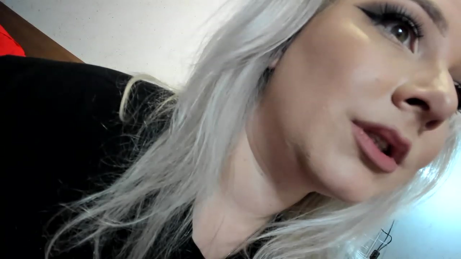 Gallery image thumbnail from LilithTongue_'s myfreecams stream on, 04/07/2023, 15:05 image 18 of 20