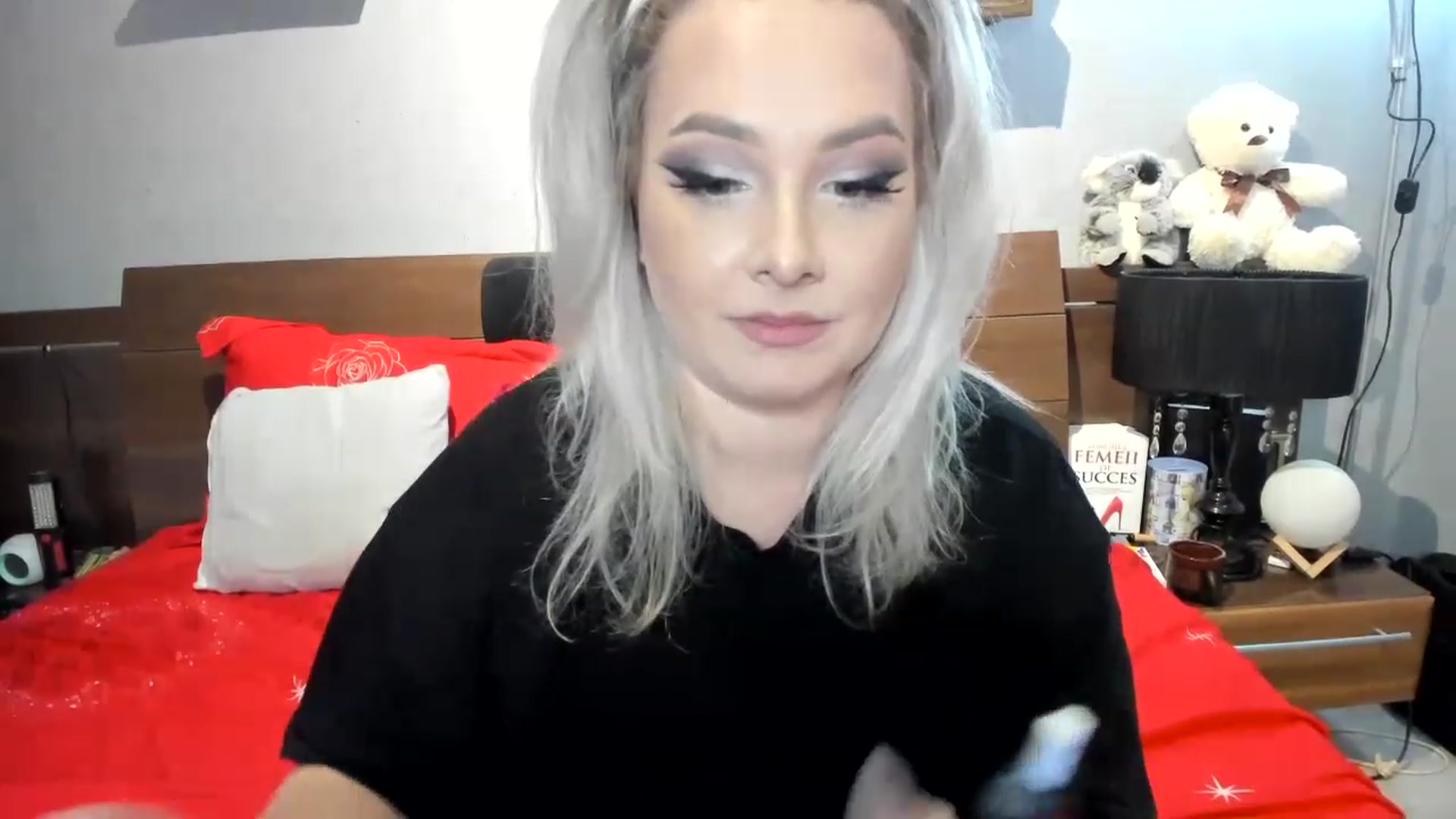 Gallery image thumbnail from LilithTongue_'s myfreecams stream on, 04/07/2023, 15:05 image 20 of 20