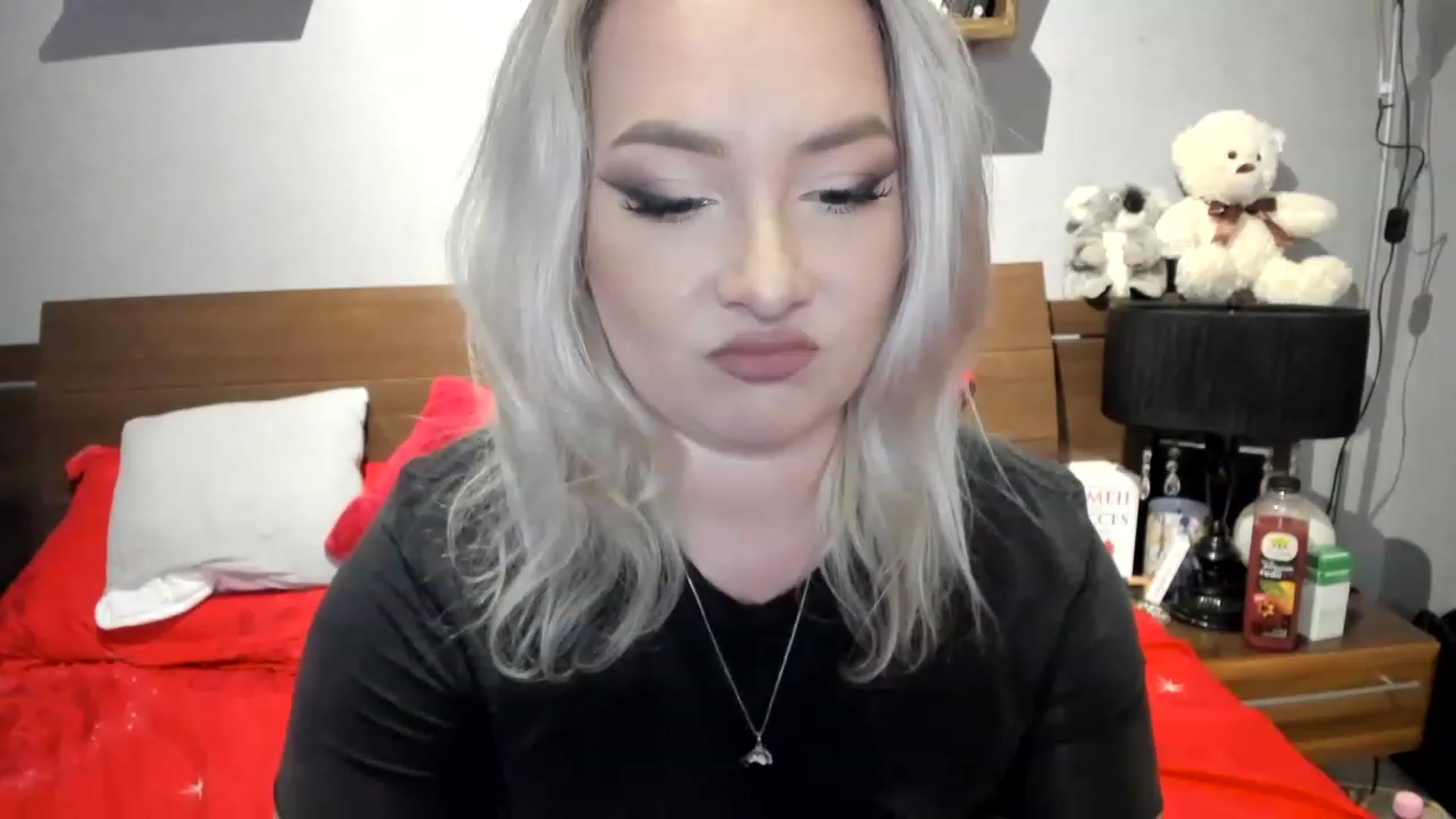 Gallery image thumbnail from LilithTongue_'s myfreecams stream on, 04/13/2023, 11:47 image 6 of 20