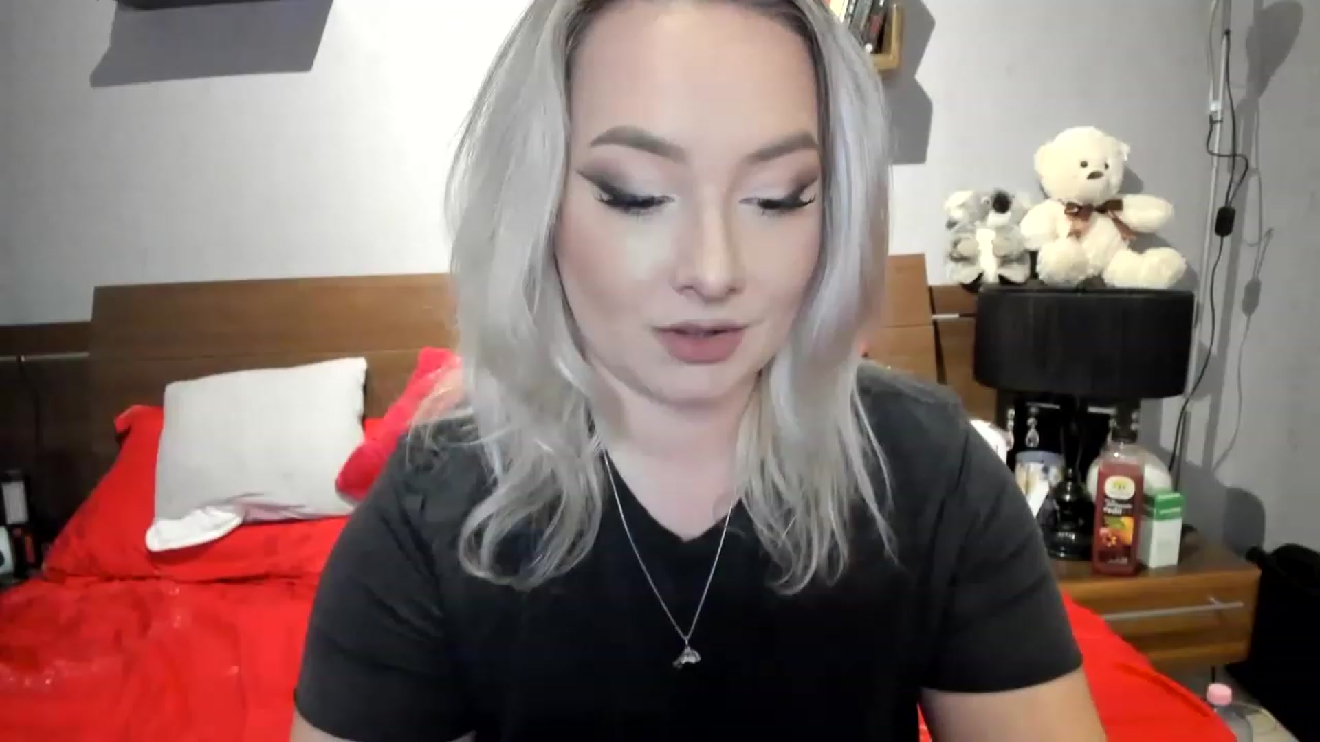 Gallery image thumbnail from LilithTongue_'s myfreecams stream on, 04/13/2023, 11:47 image 1 of 20