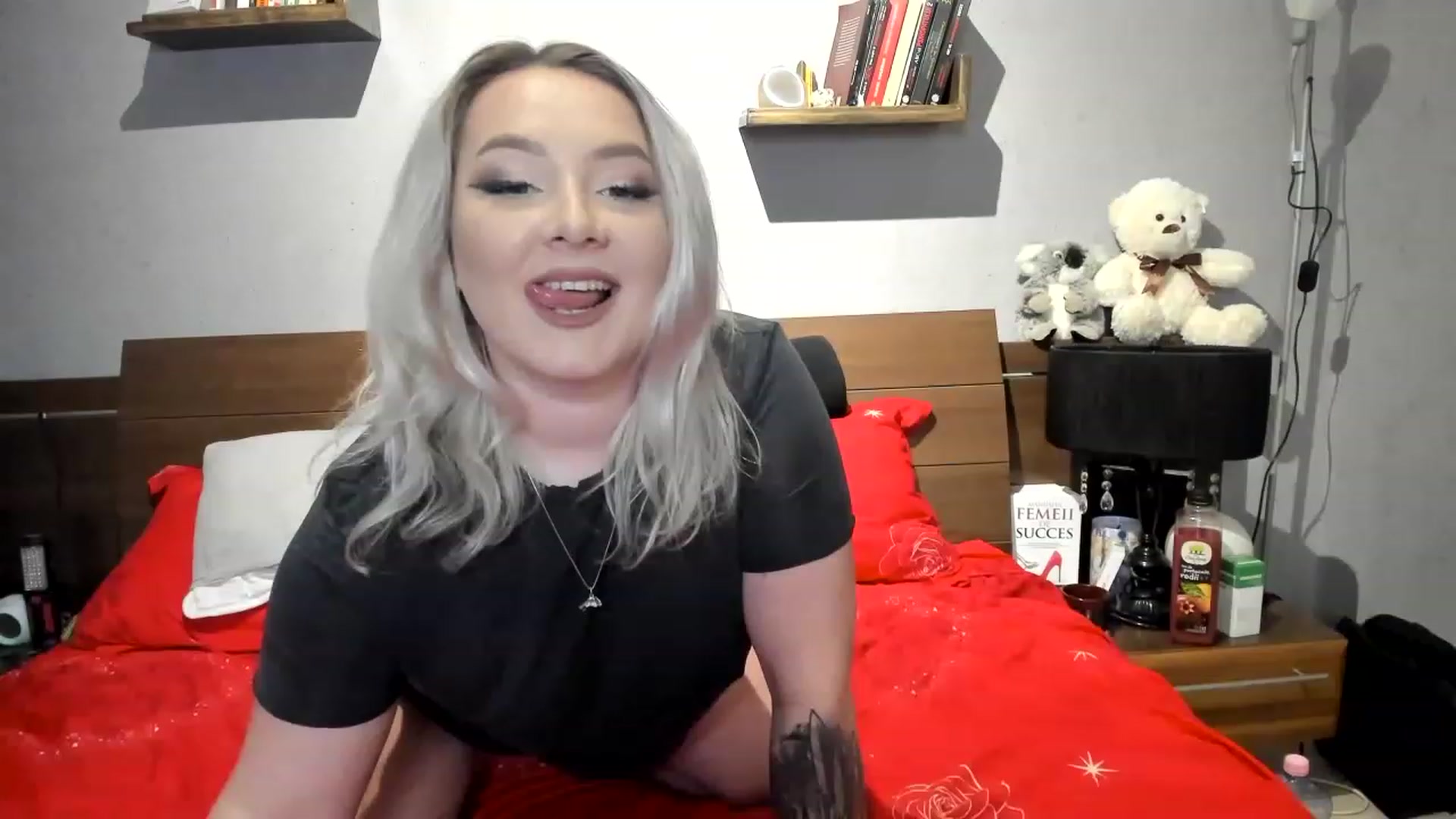 Gallery image thumbnail from LilithTongue_'s myfreecams stream on, 04/13/2023, 11:47 image 11 of 20