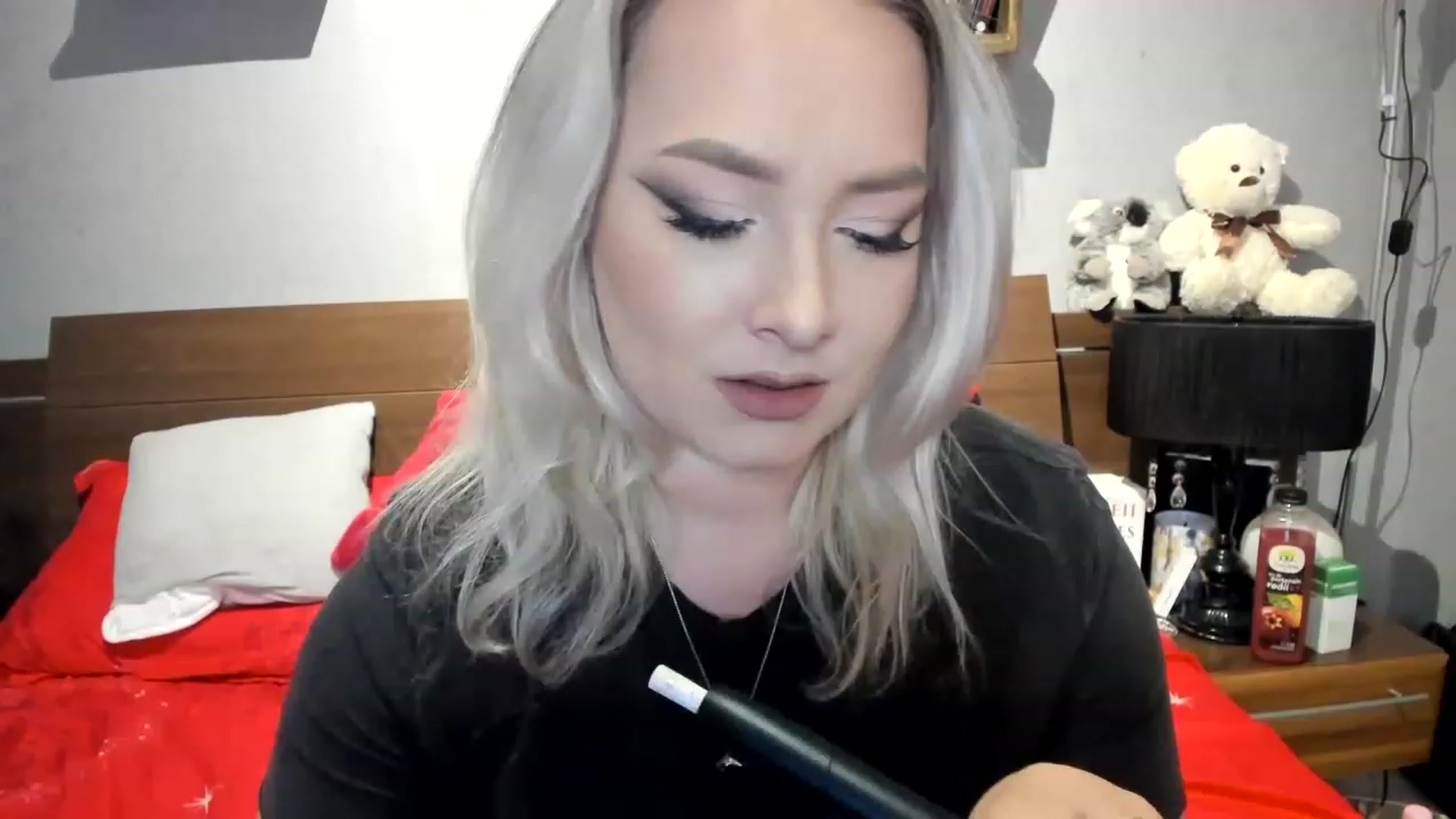 Gallery image thumbnail from LilithTongue_'s myfreecams stream on, 04/13/2023, 11:47 image 8 of 20