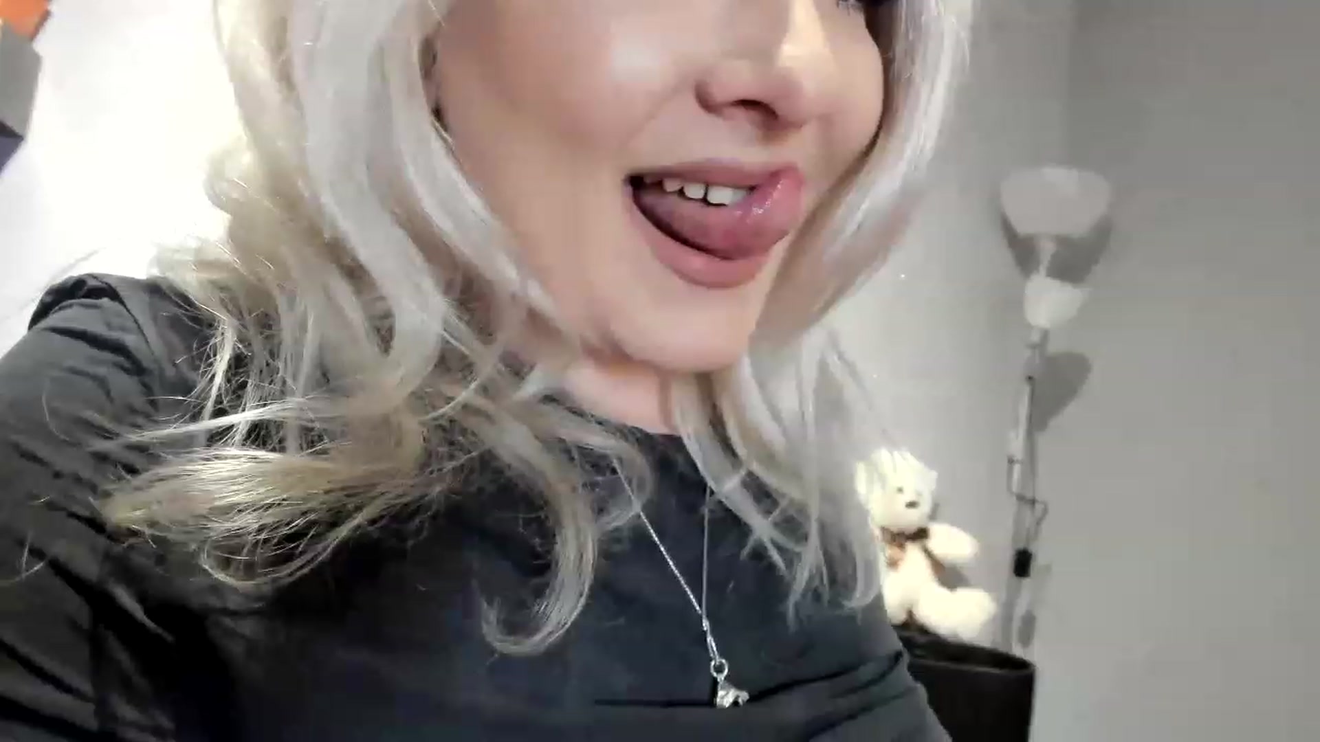 Gallery image thumbnail from LilithTongue_'s myfreecams stream on, 04/13/2023, 11:47 image 13 of 20