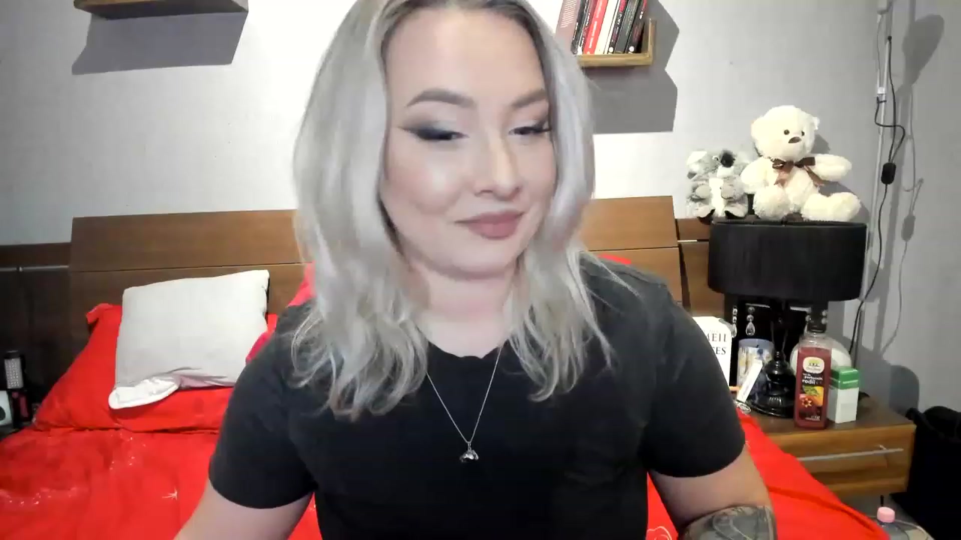 Gallery image thumbnail from LilithTongue_'s myfreecams stream on, 04/13/2023, 11:47 image 5 of 20
