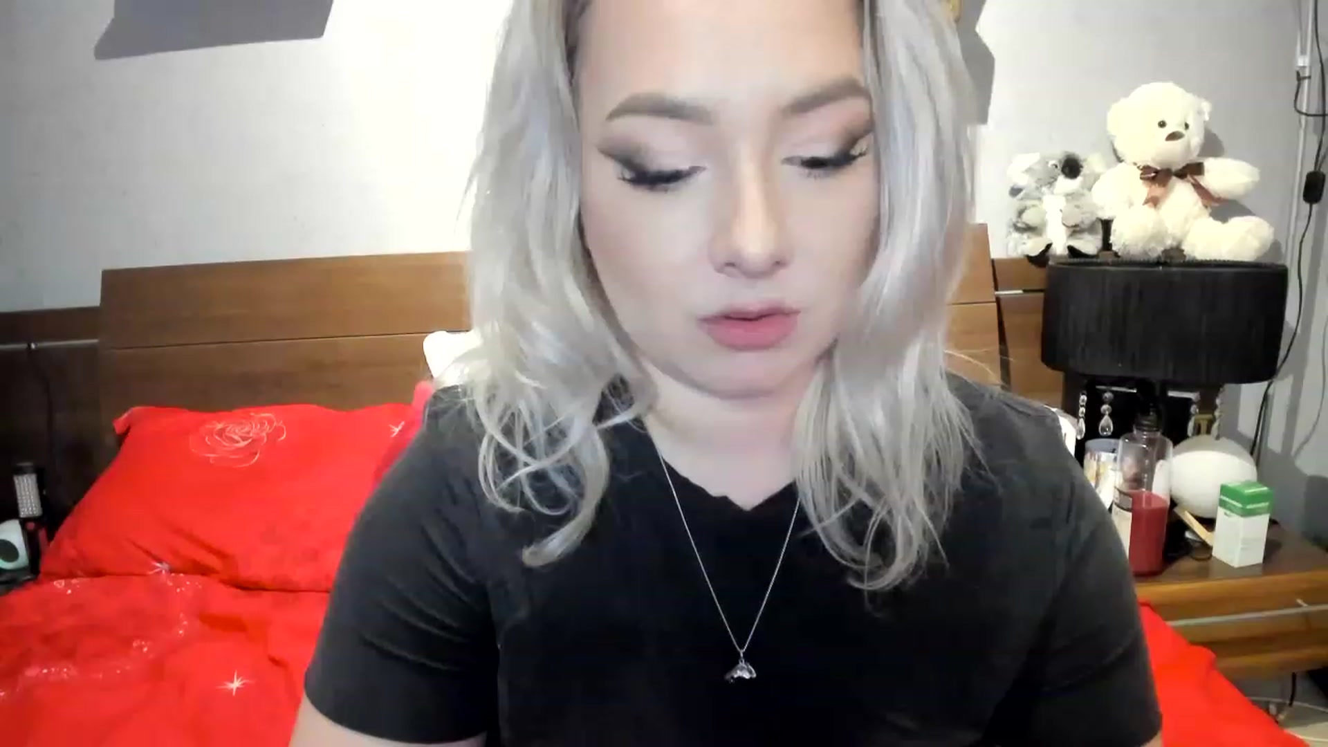 Gallery image thumbnail from LilithTongue_'s myfreecams stream on, 04/13/2023, 13:54 image 18 of 20