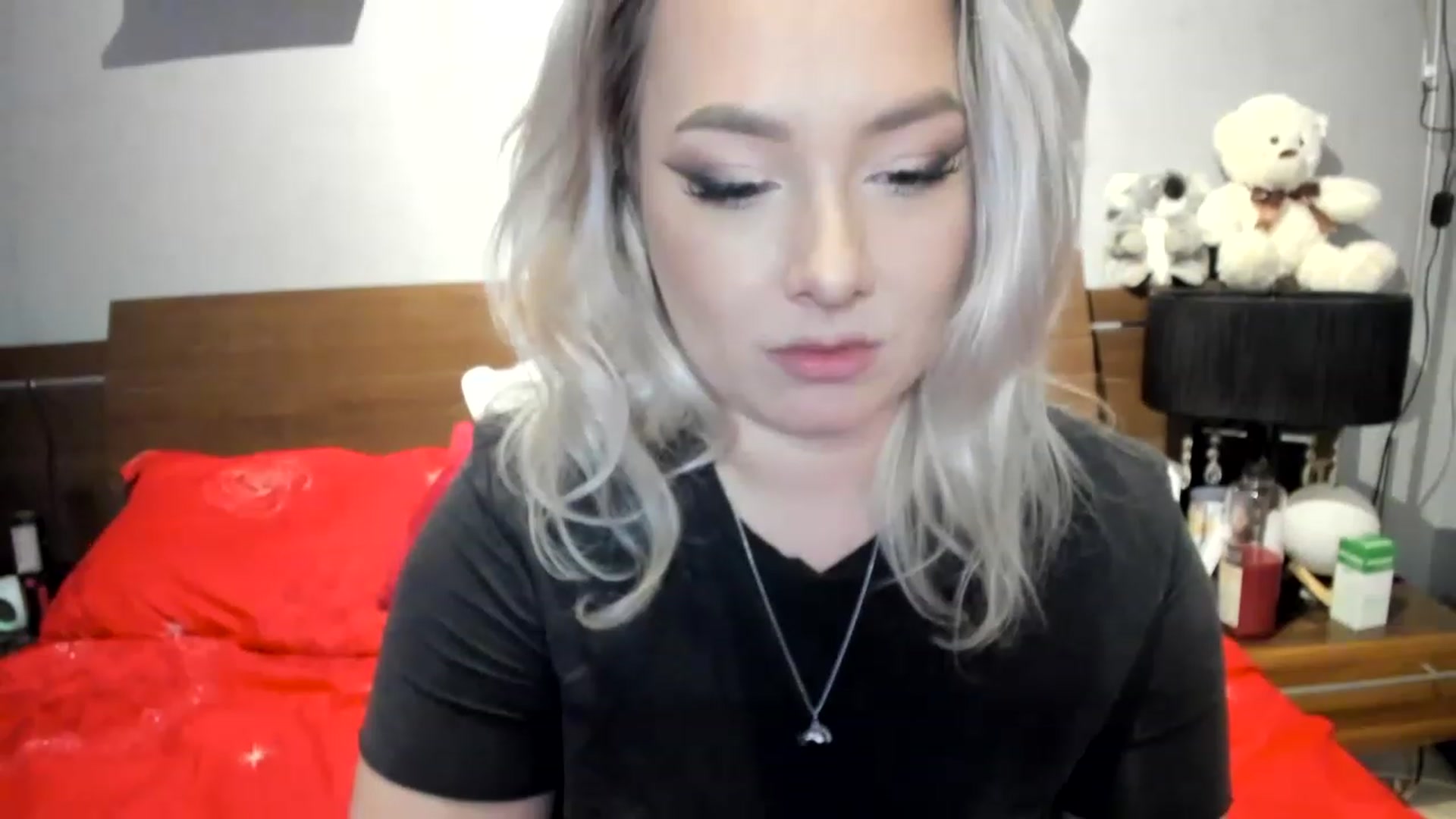 Gallery image thumbnail from LilithTongue_'s myfreecams stream on, 04/13/2023, 13:54 image 19 of 20