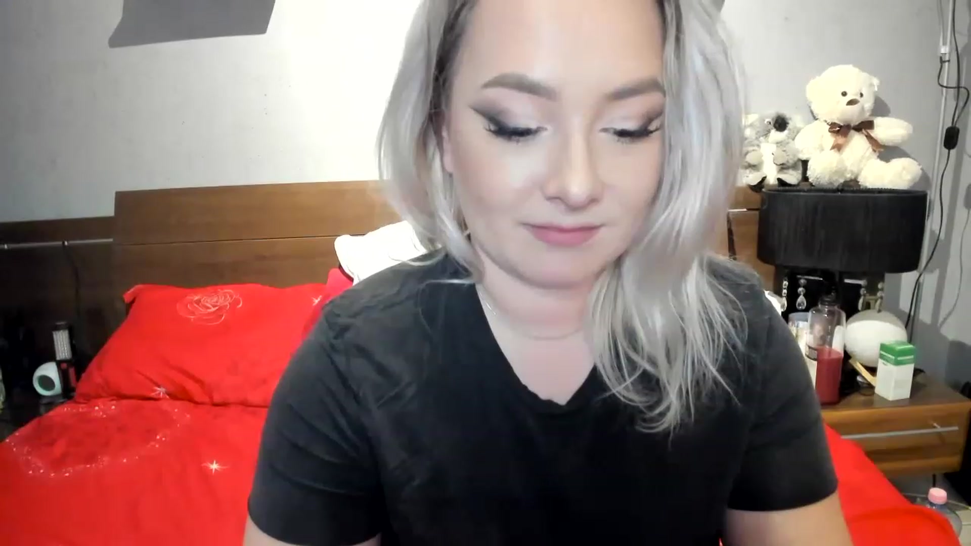 Gallery image thumbnail from LilithTongue_'s myfreecams stream on, 04/13/2023, 13:54 image 14 of 20