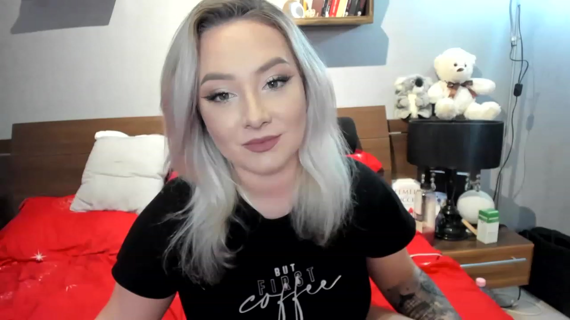 Gallery image thumbnail from LilithTongue_'s myfreecams stream on, 04/15/2023, 12:46 image 1 of 20