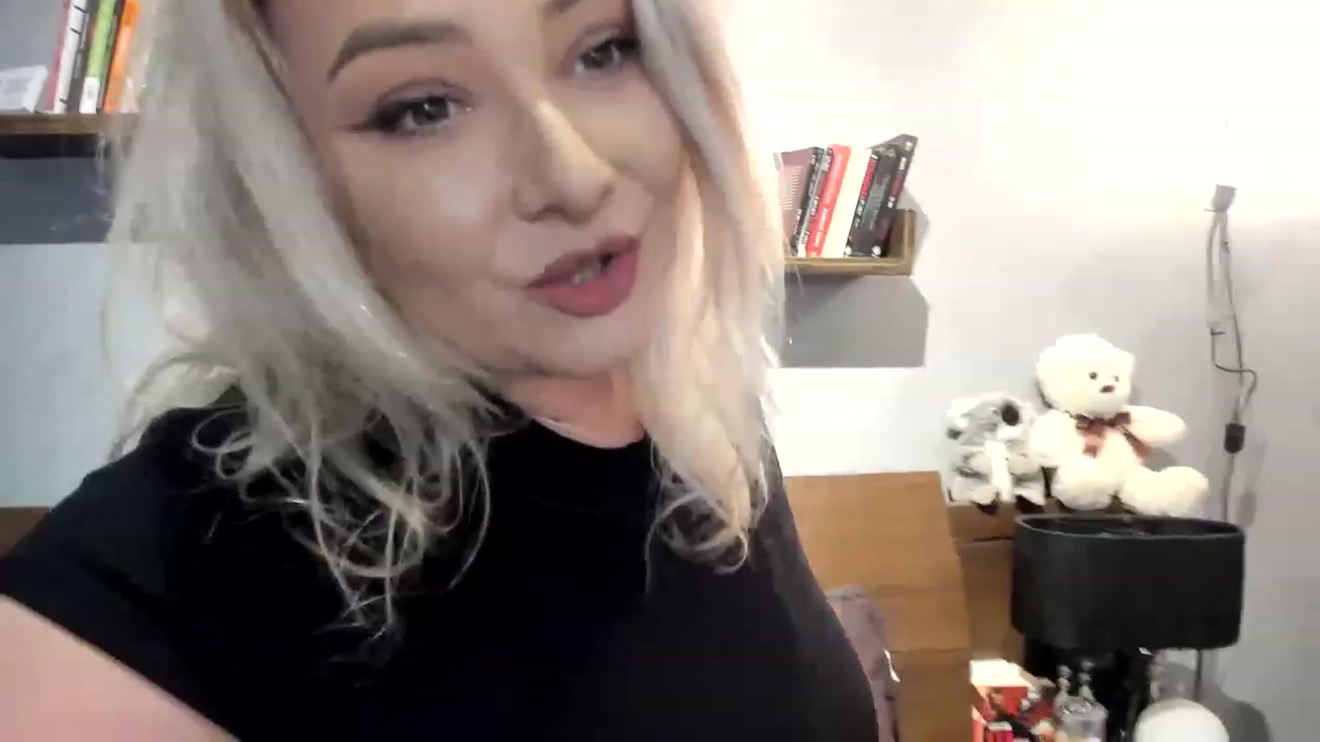 Gallery image thumbnail from LilithTongue_'s myfreecams stream on, 04/20/2023, 12:38 image 10 of 20
